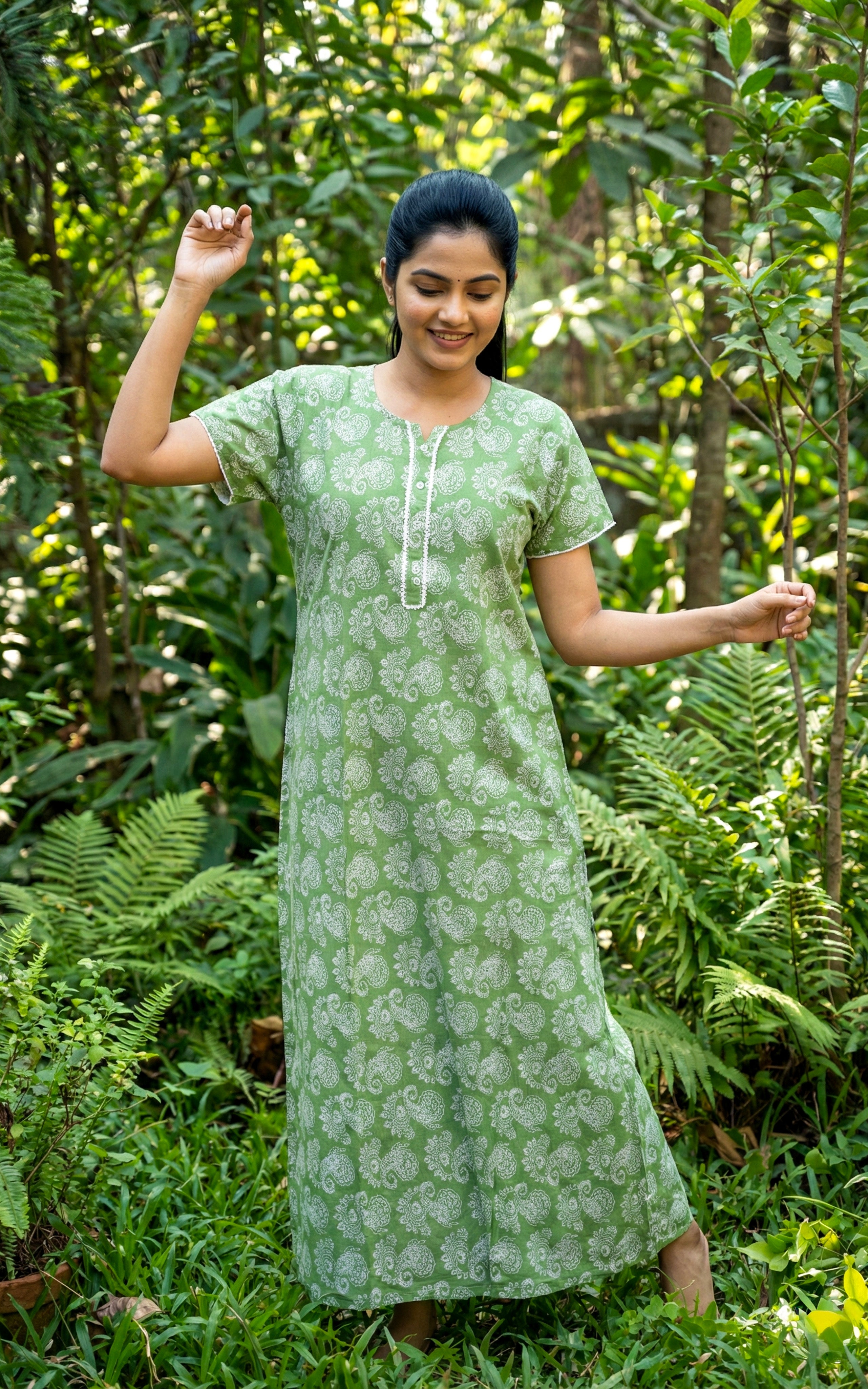 Comfortable printed cotton nighty for women
