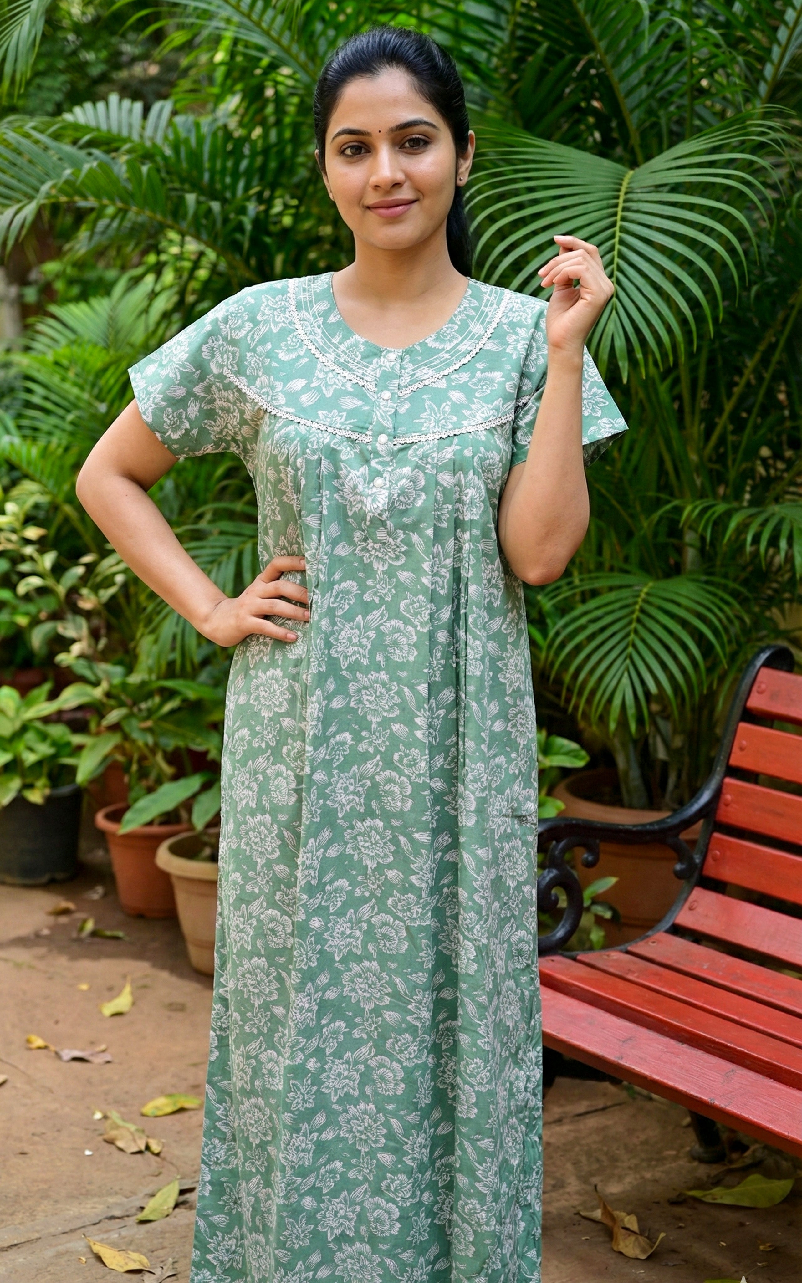 Cotton nighty with a convenient pocket
