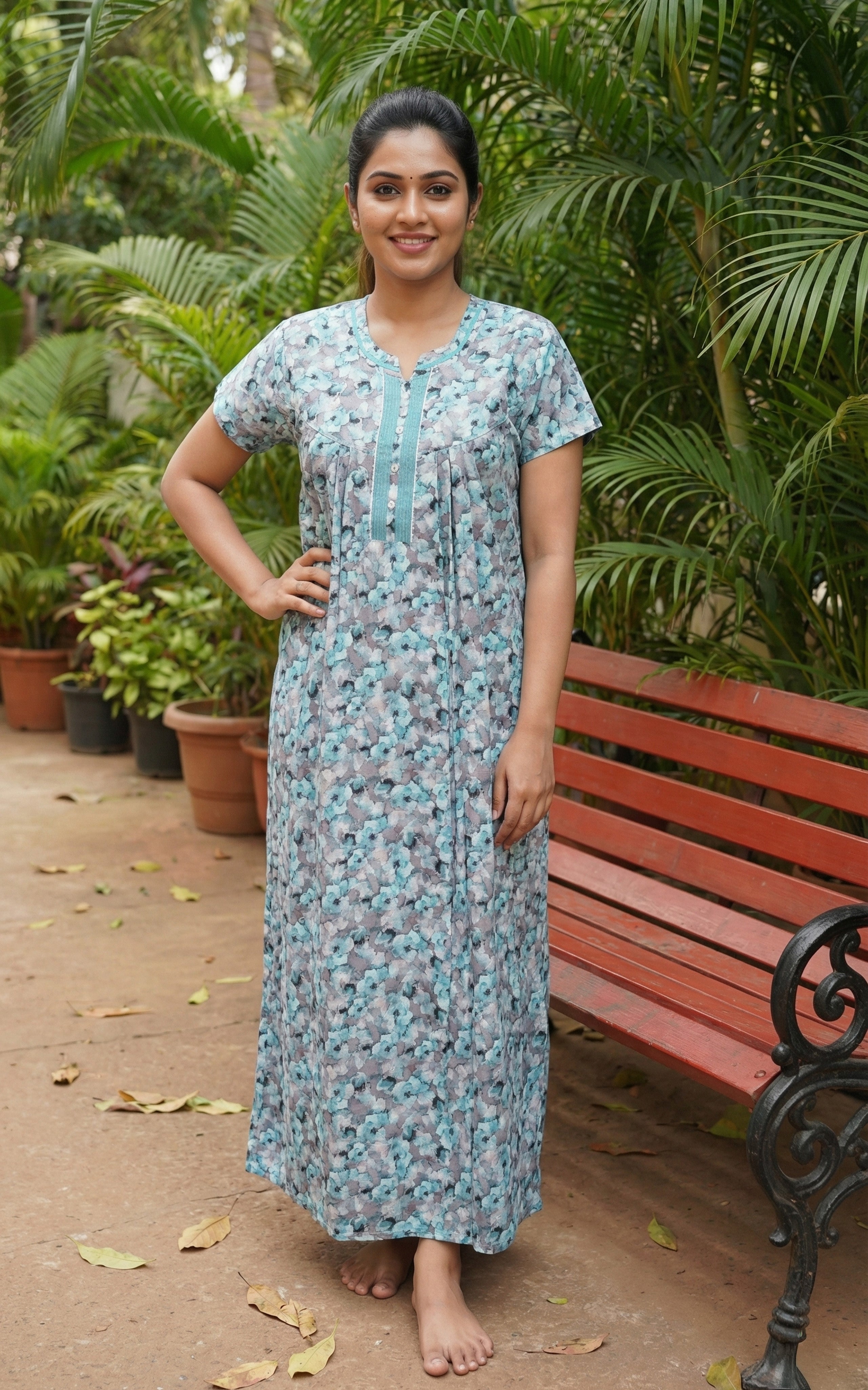 Cotton nighty with a convenient pocket