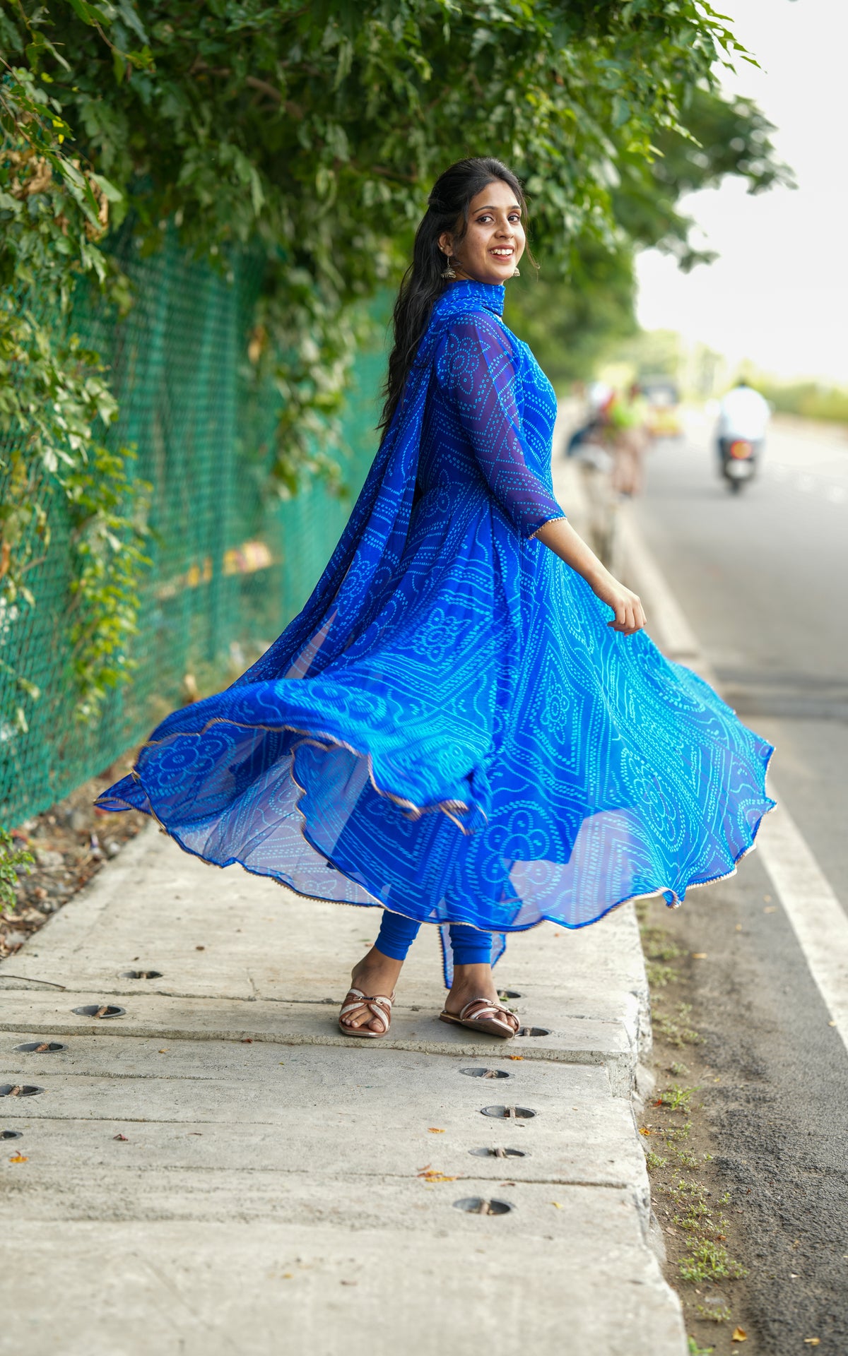 Pon Tharigai Royal Blue (Kurti+Dupatta)
