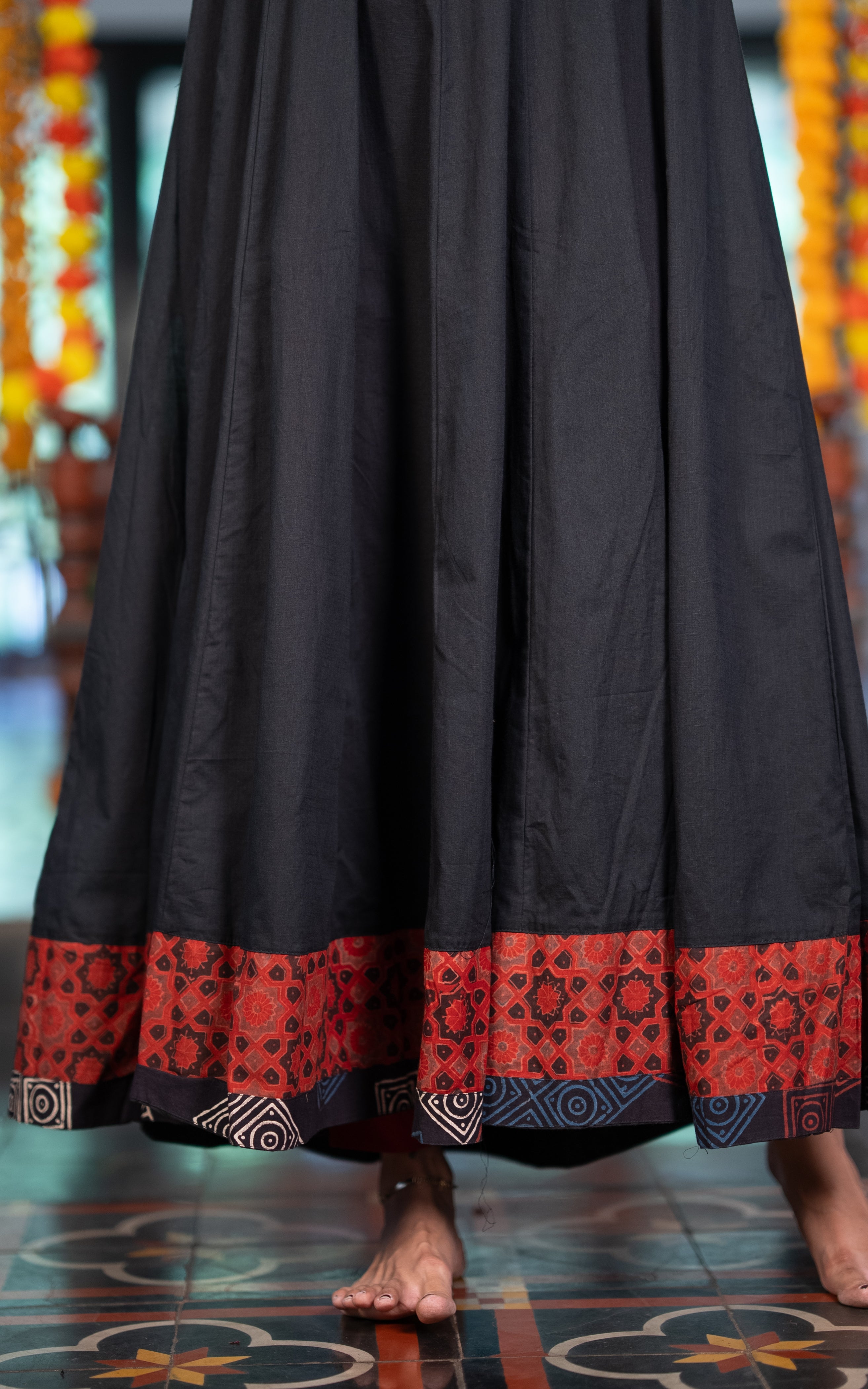 Charulatha Black (Kurti+Dupatta)