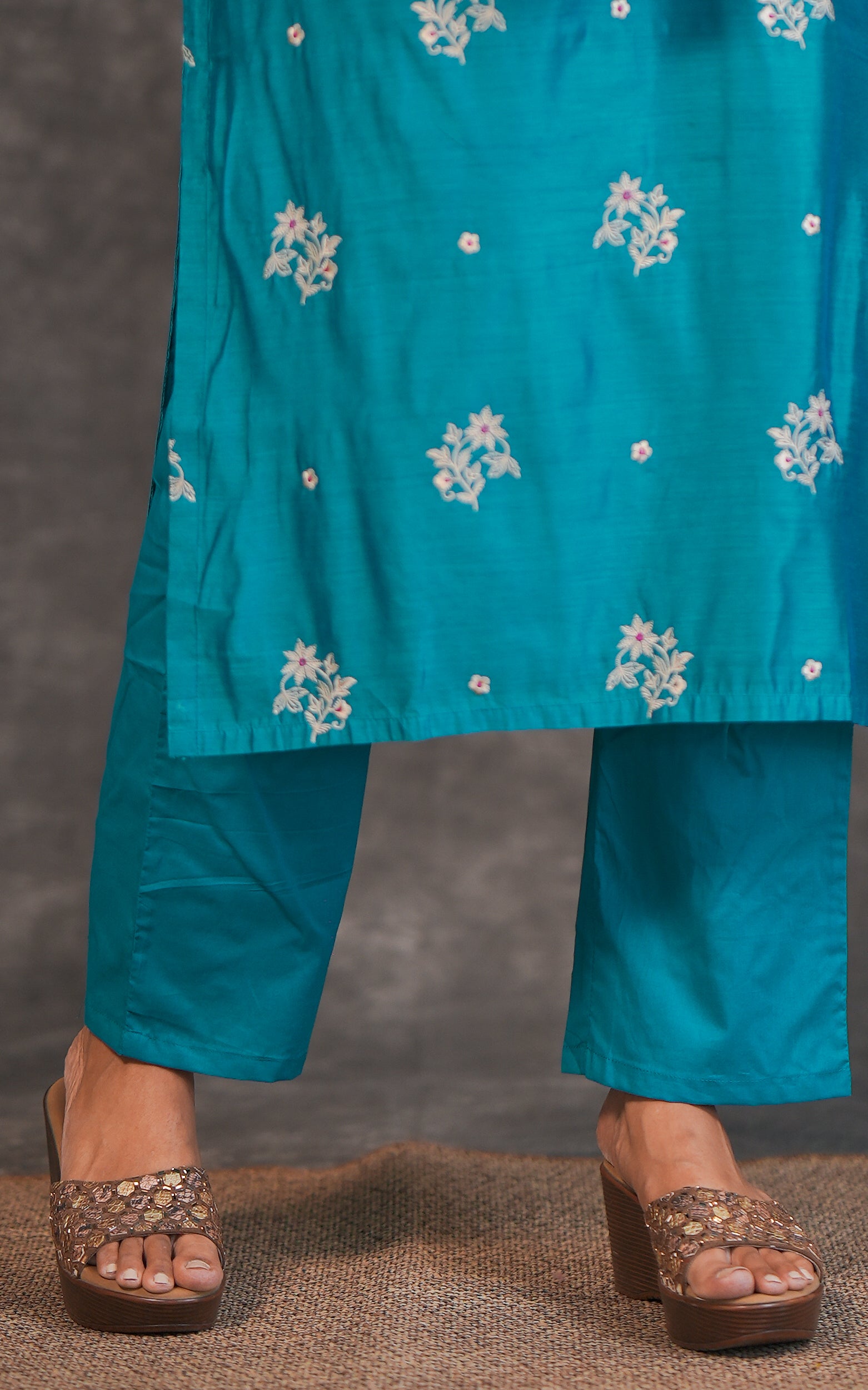 Malarvanam (Kurti+Pant+Dupatta)