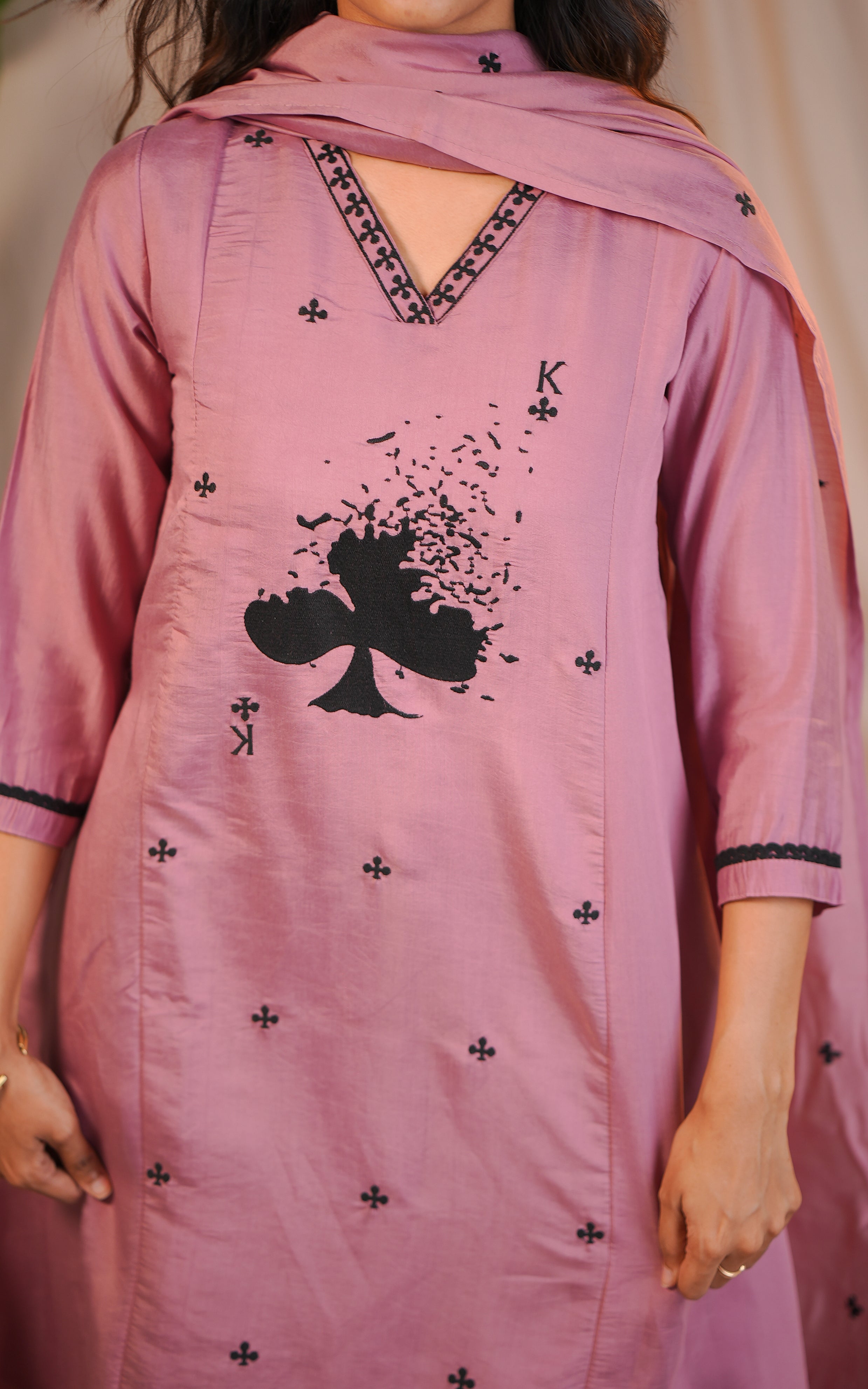Meenvizhi A (Kurti+Dupatta)