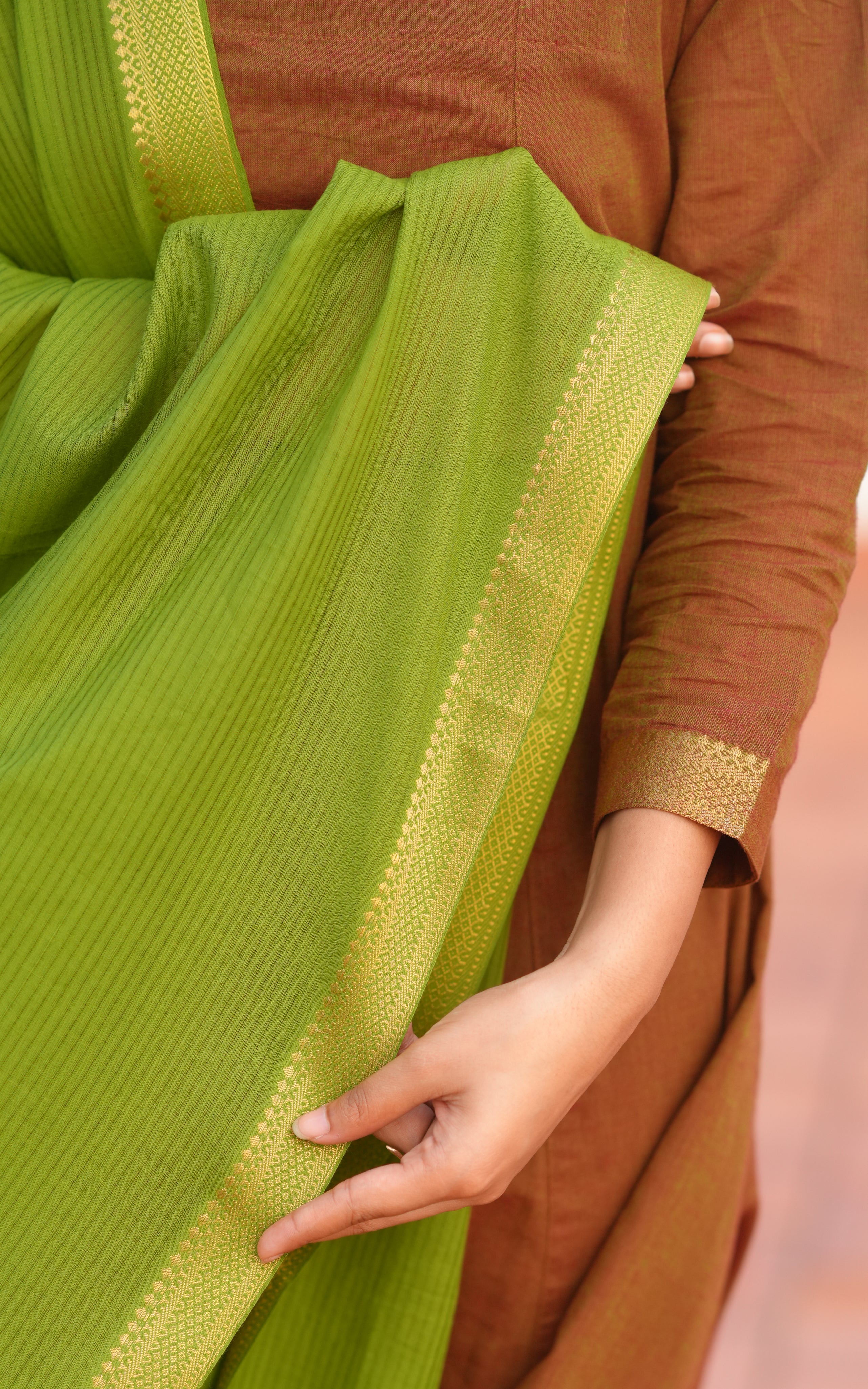 South Cotton fabric ensures comfort and keeps you cool. The side slit adds a modern twist to the traditional style
