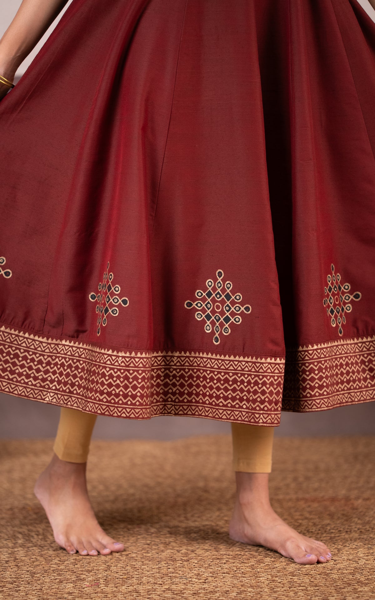 Kolangal Reddish Brown