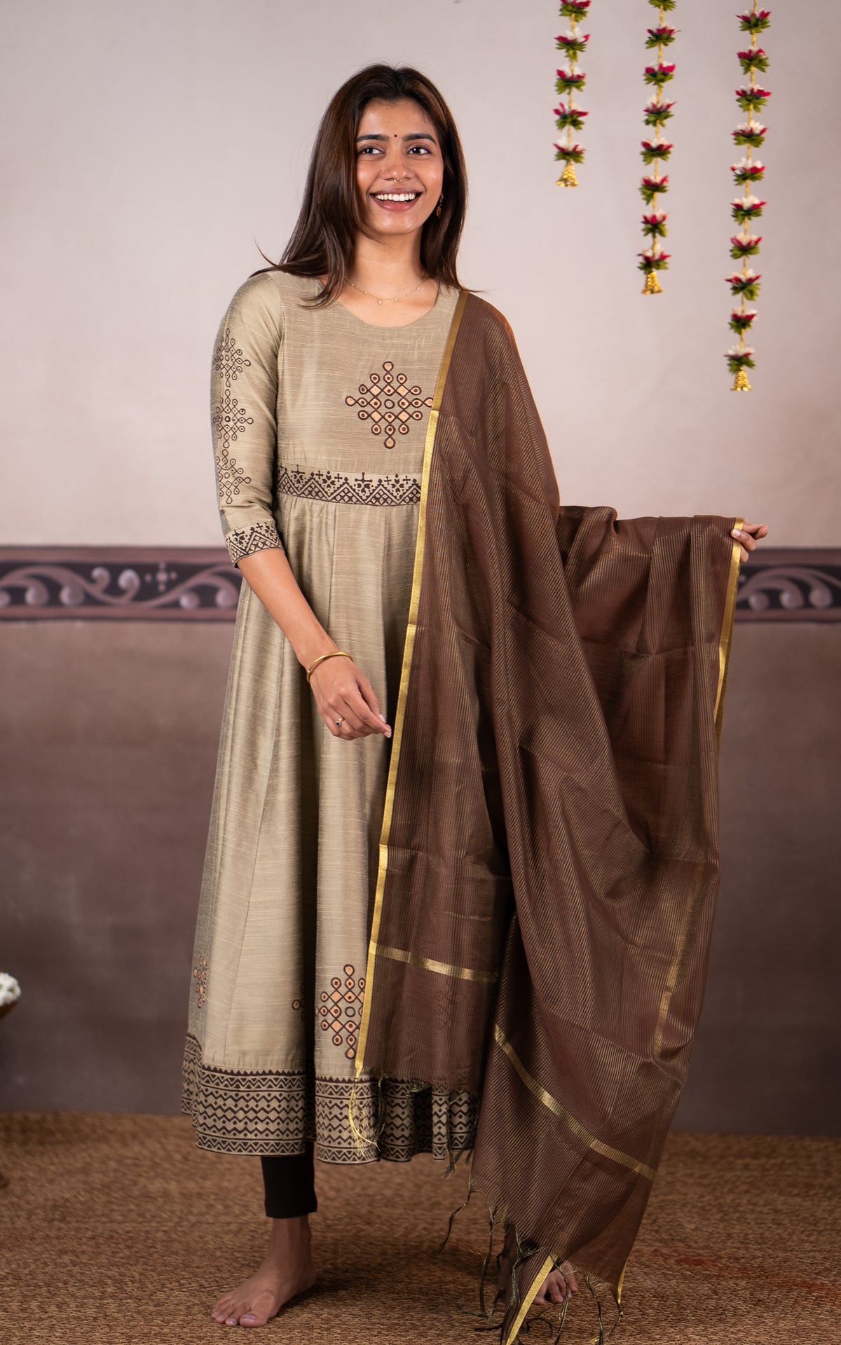 Kolangal Grey (Kurti+Dupatta)