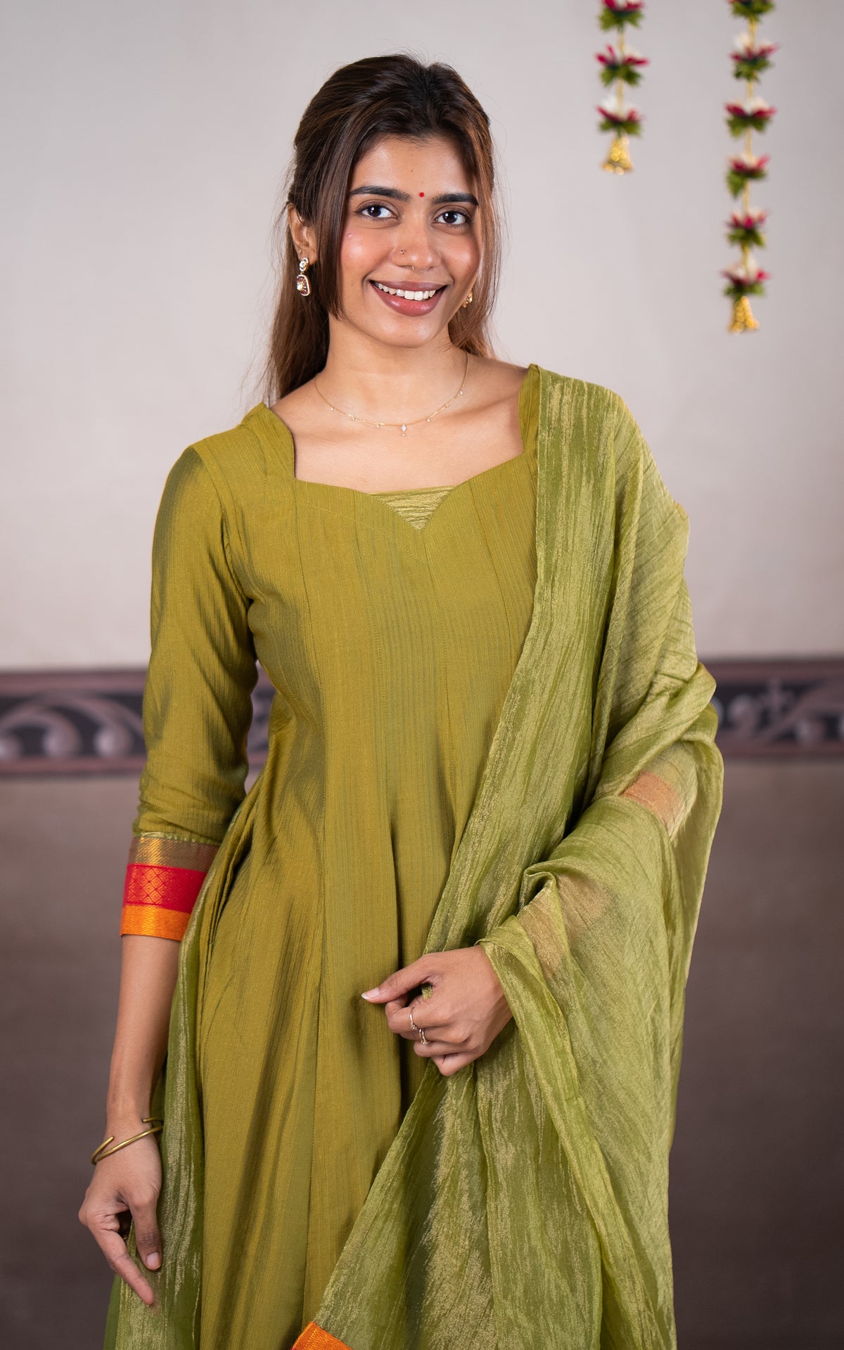 Mehendi Green and Shimmer (Kurti+Dupatta)