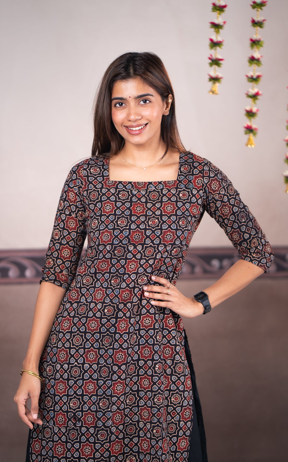 Dharmika Black