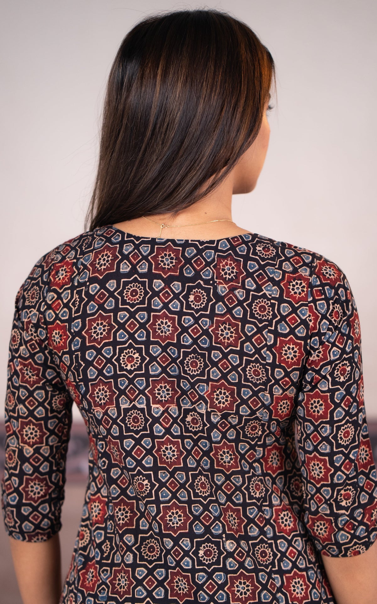 Dharmika Black