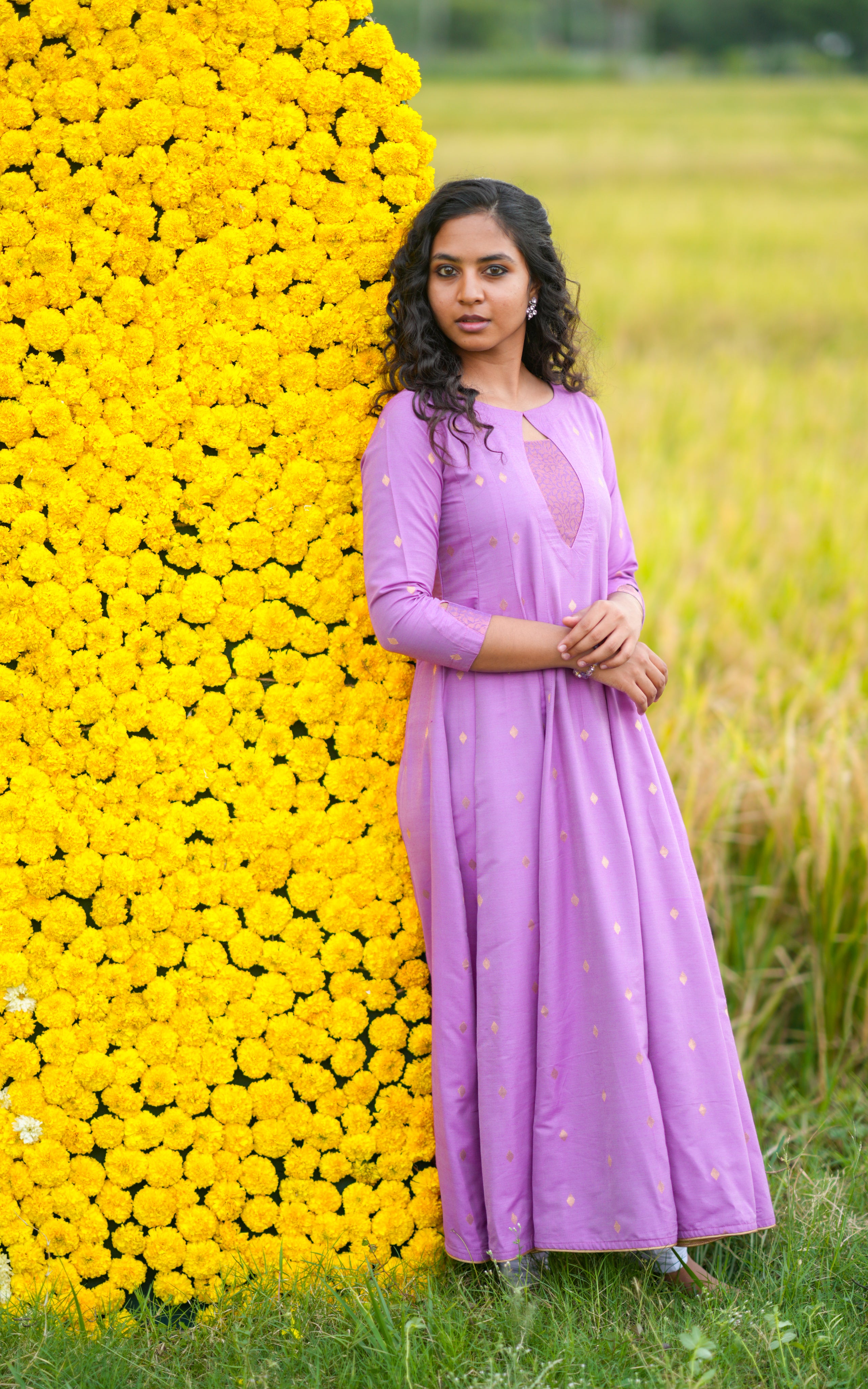 golden butta motifs kurti