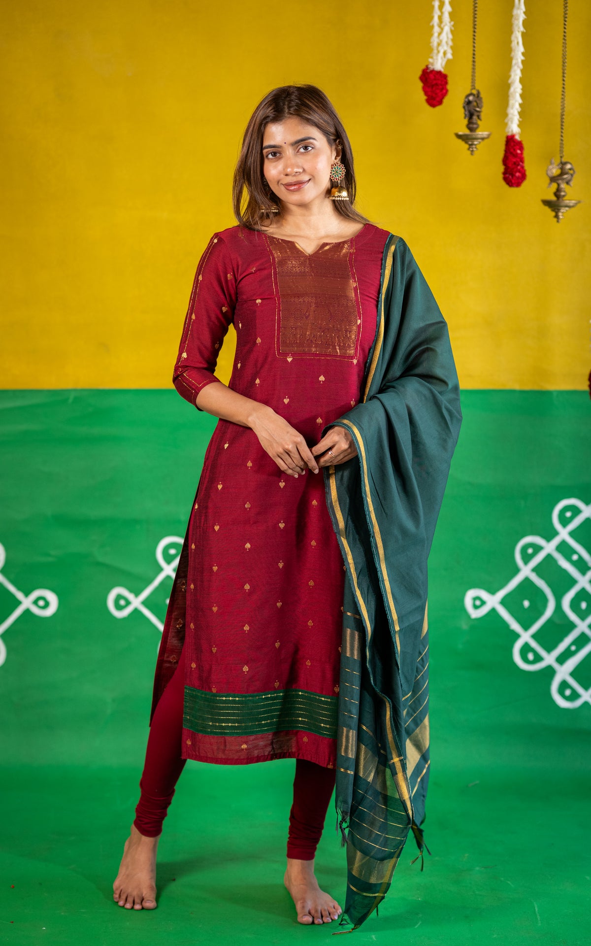 Vintage Motifs (Kurti+Dupatta)