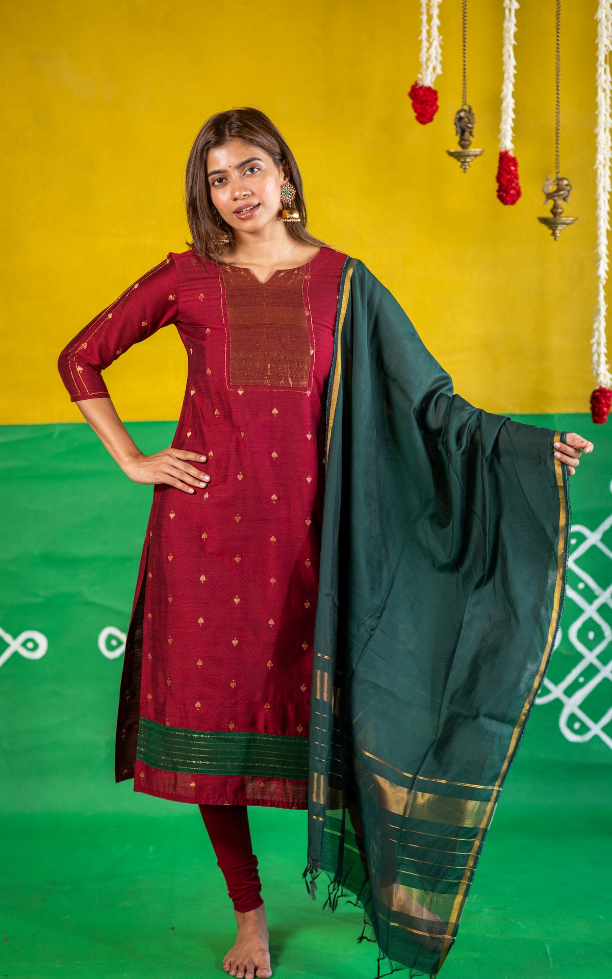Vintage Motifs (Kurti+Dupatta)