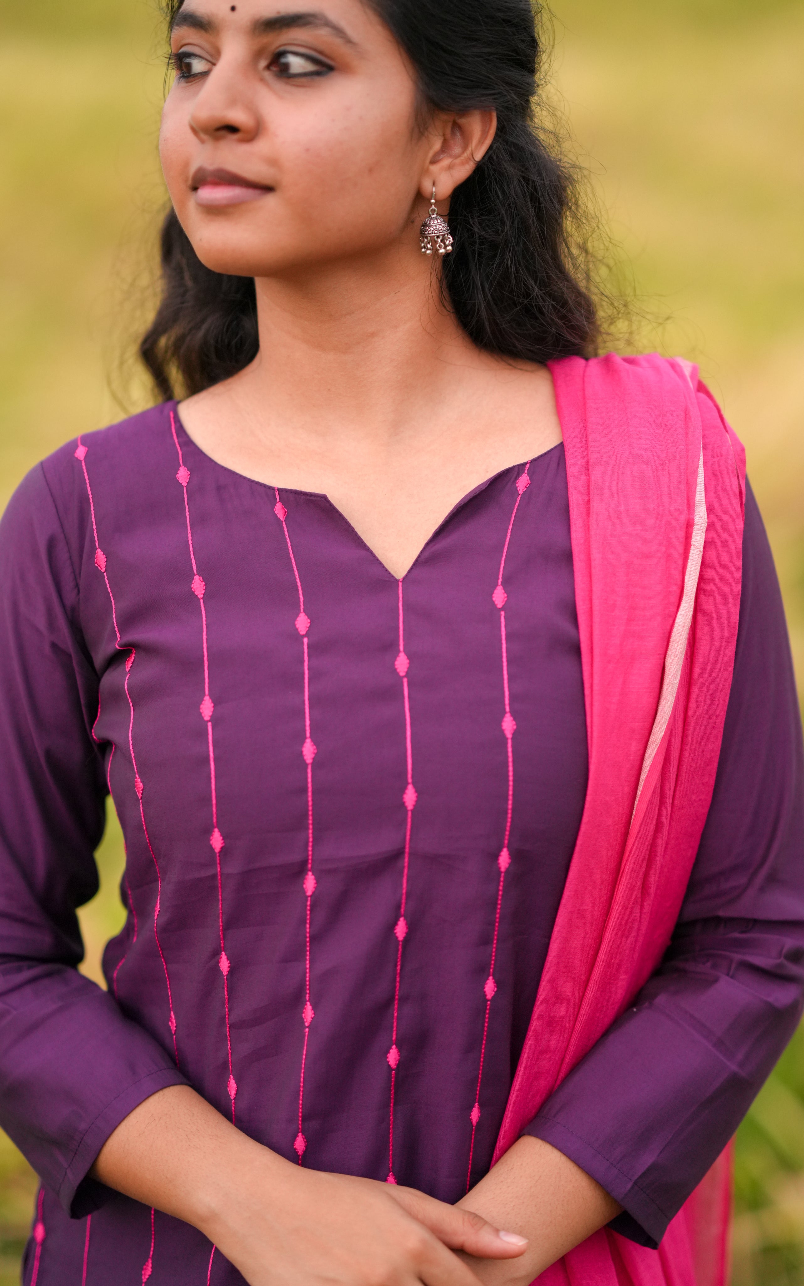 Recreation of Geetha’s graceful outfit from “Yaaro En Nenjai Thindadhu” in Kutty