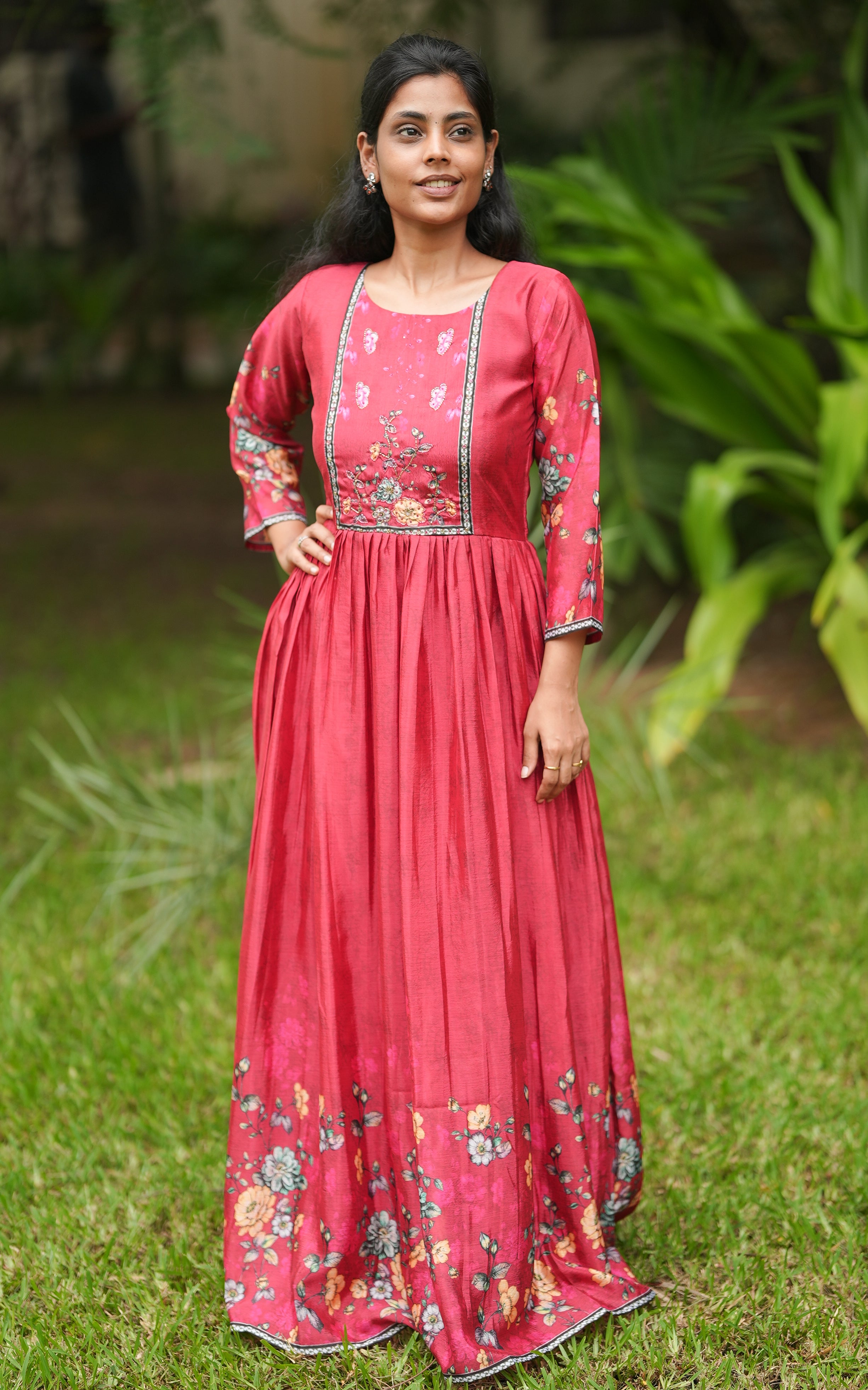 Floral print detailing on sleeves and hem