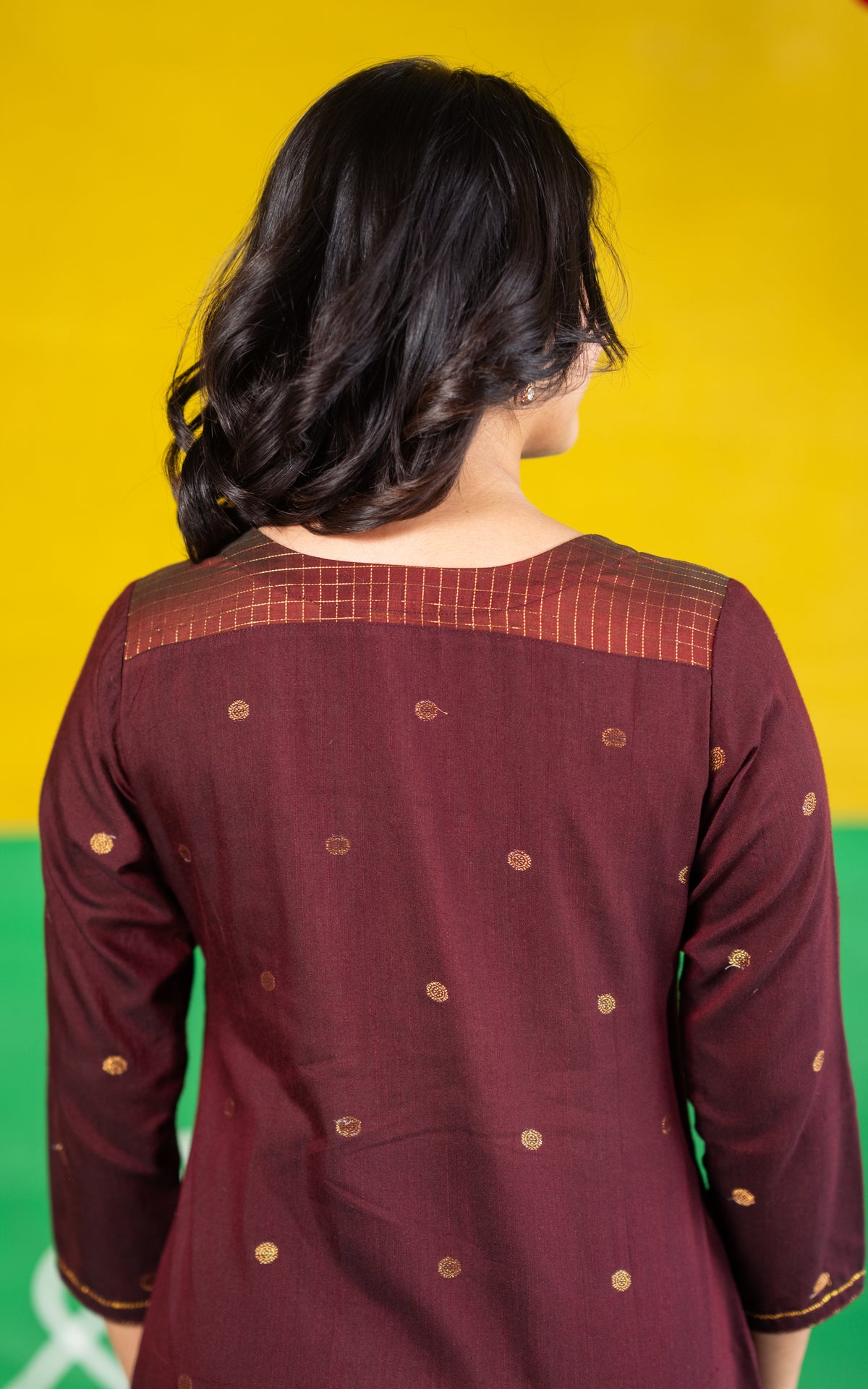 Rudra Mayil Border Coffee Brown