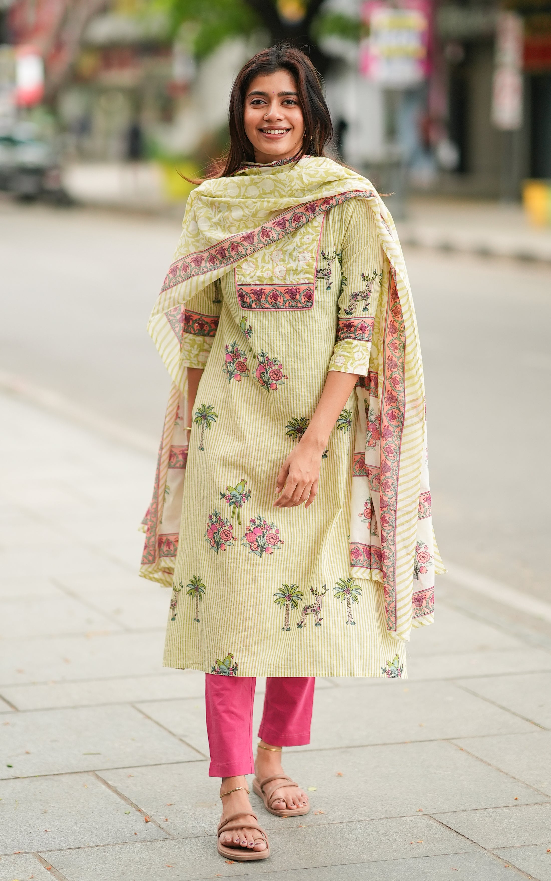 Charumalar B (Kurti+Dupatta)