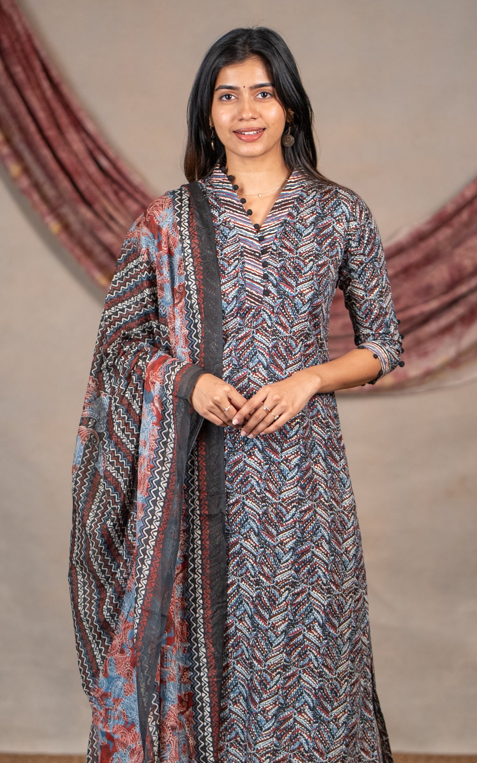 Elegant Printed Cotton Kurti With Soft Cotton Dupatta
Casual Wear Cotton Kurti Set With Pocket Pant