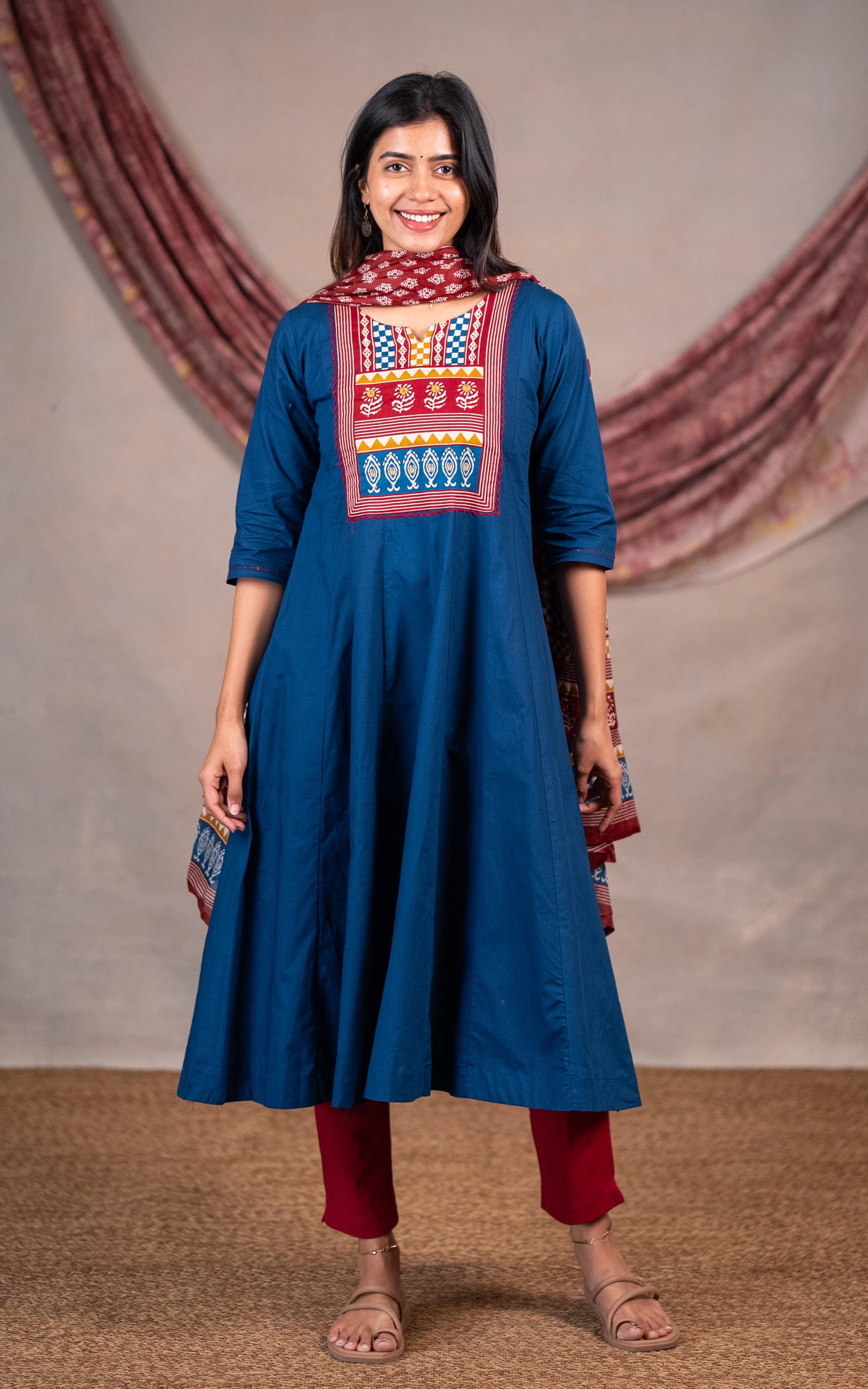 Mathiyazhagi Blue (Kurti+Dupatta)