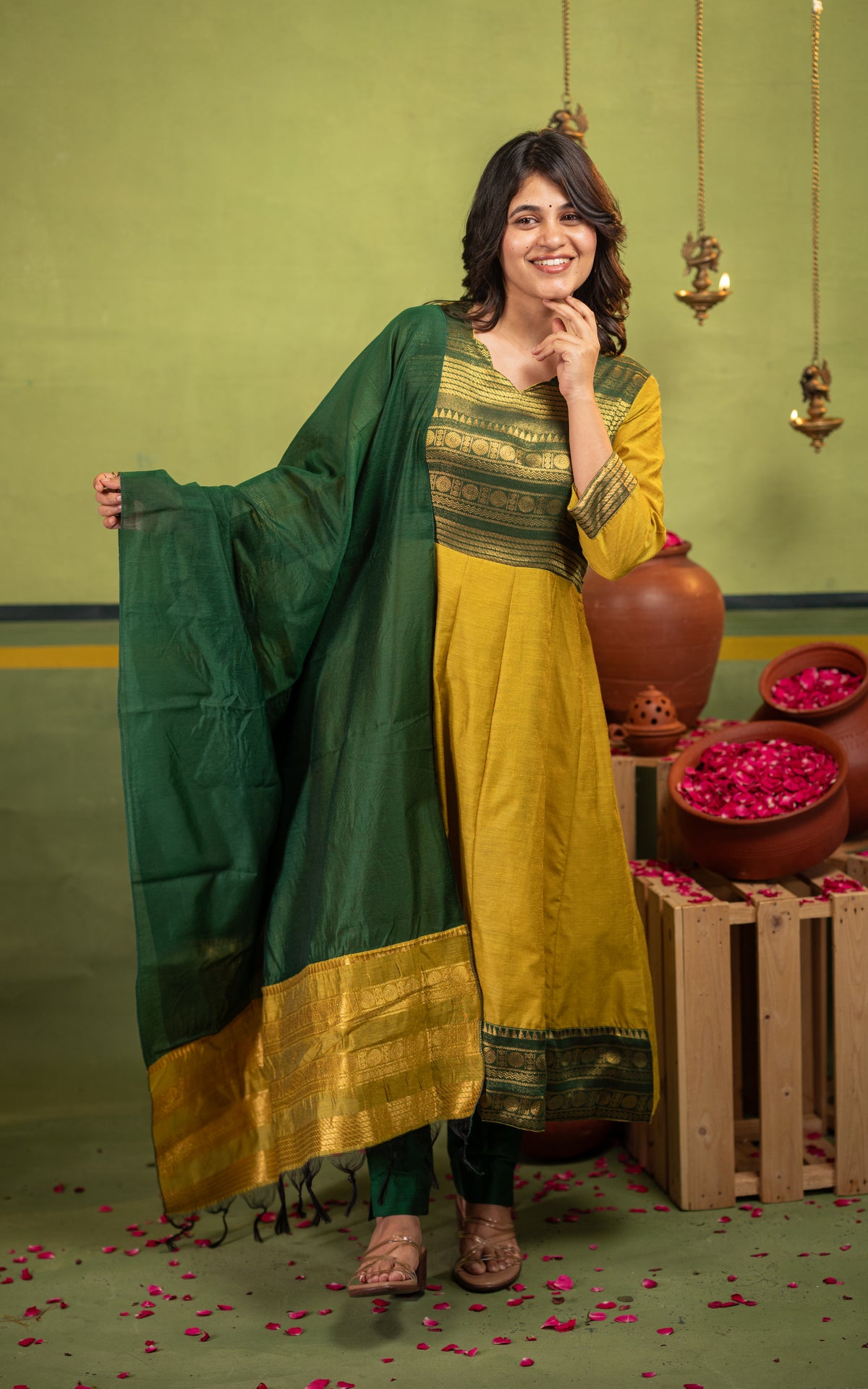 Vintage Rudra B (Kurti+Dupatta)