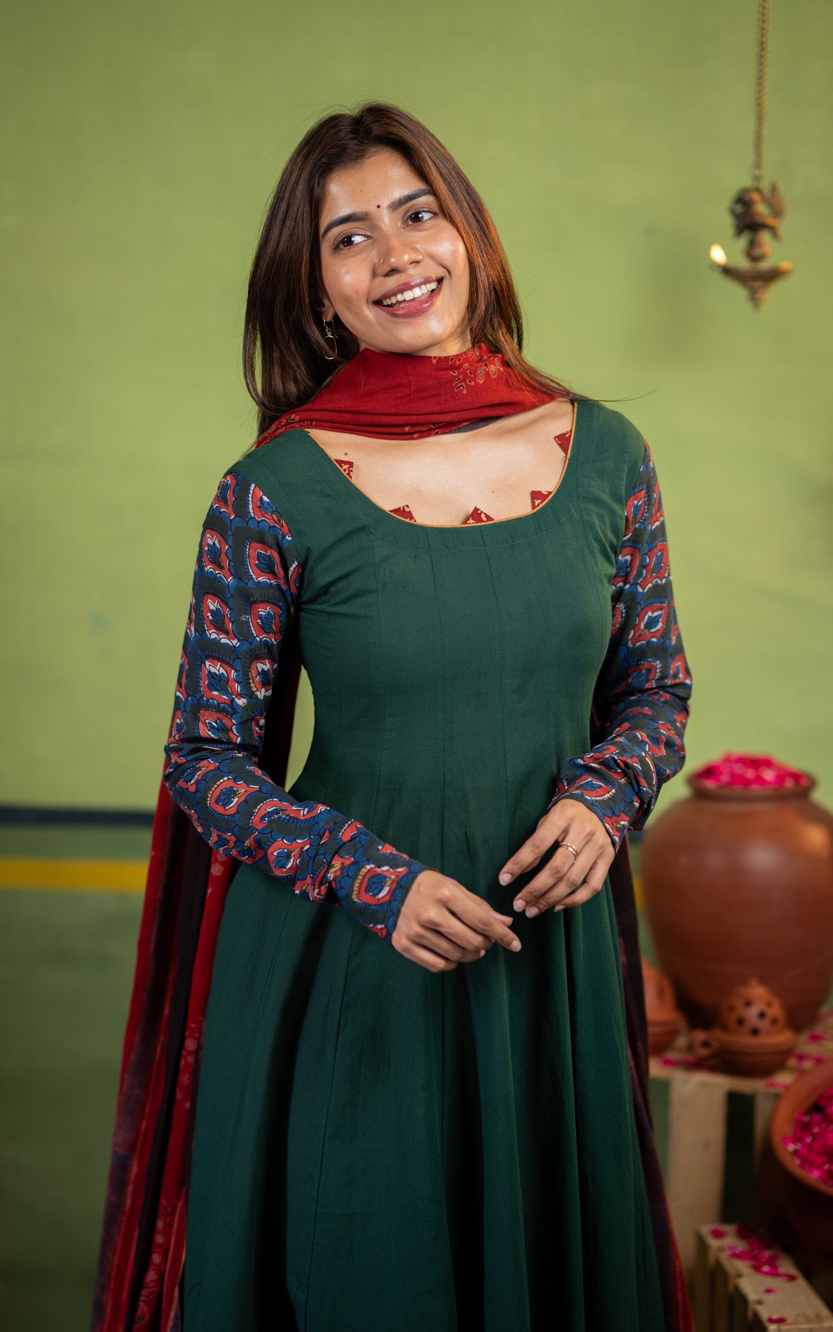 Main Character Vibes C (Kurti+Dupatta)