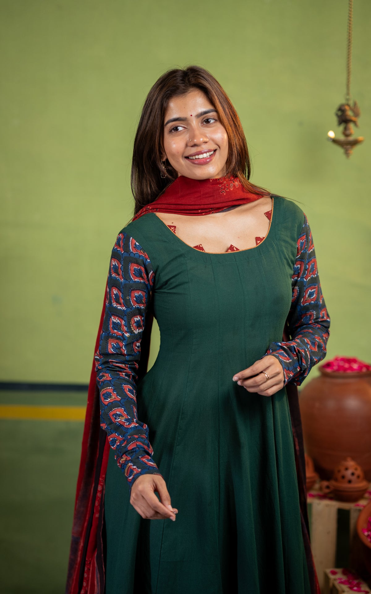 Main Character Vibes C (Kurti+Dupatta)