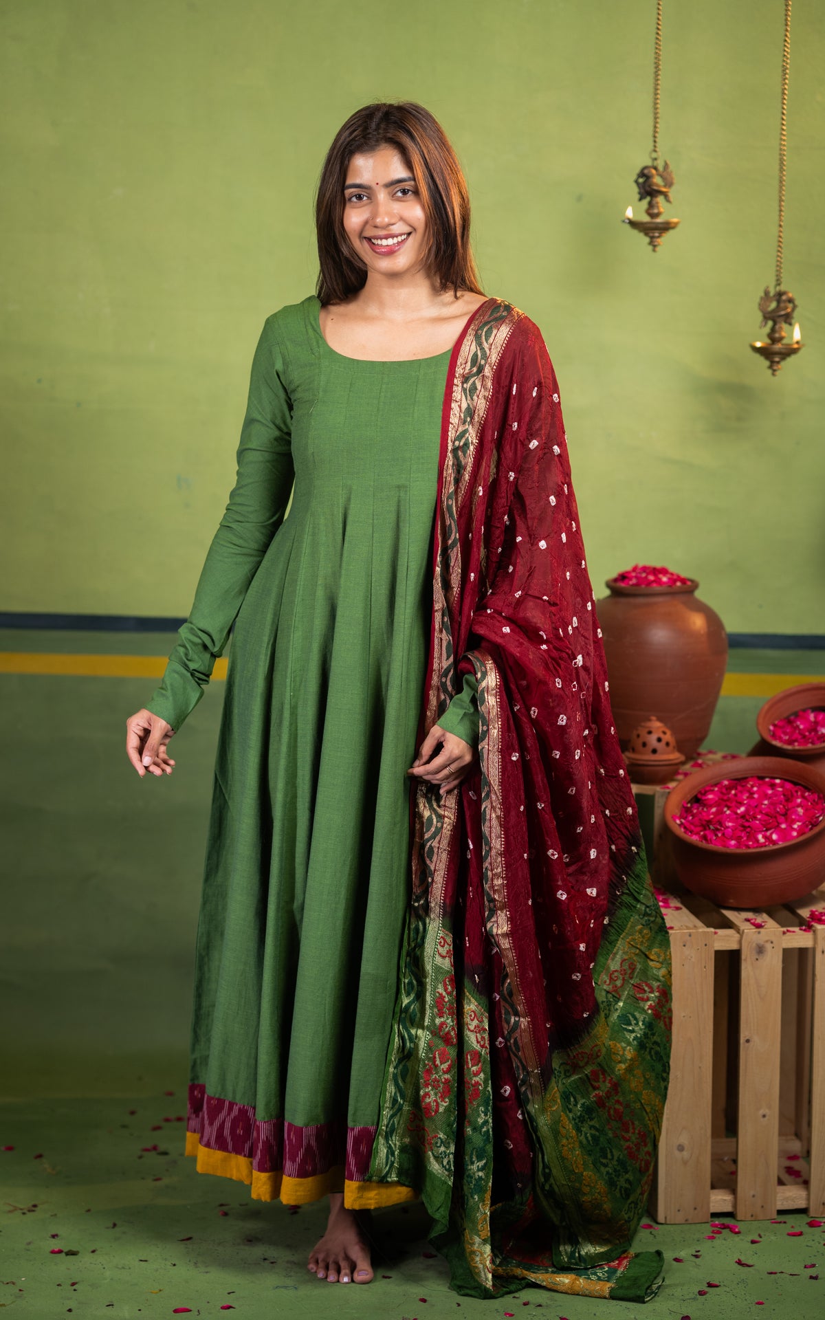 Yazhini Green (Kurti+Dupatta)