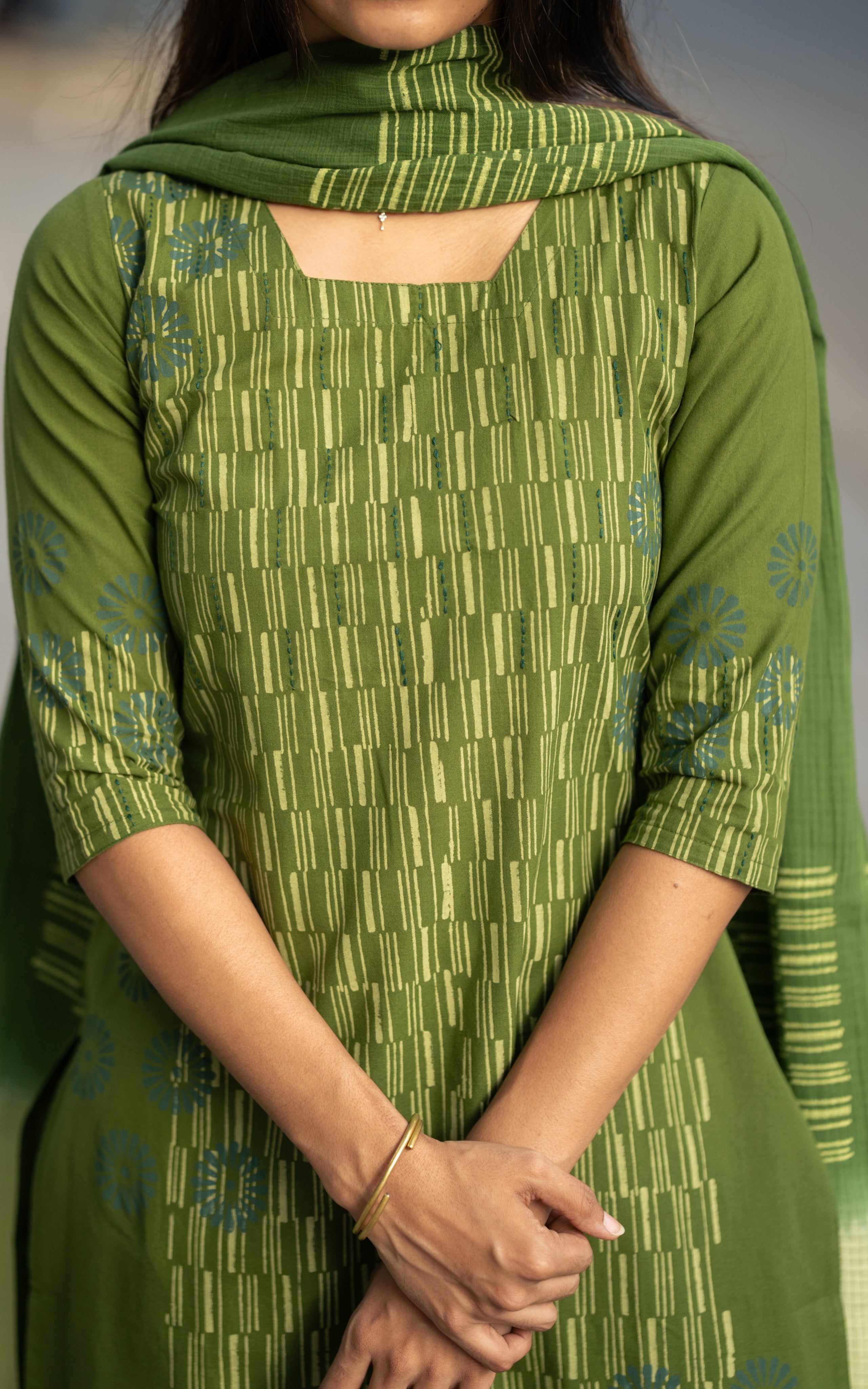 Avanthika A (Kurti+Dupatta)