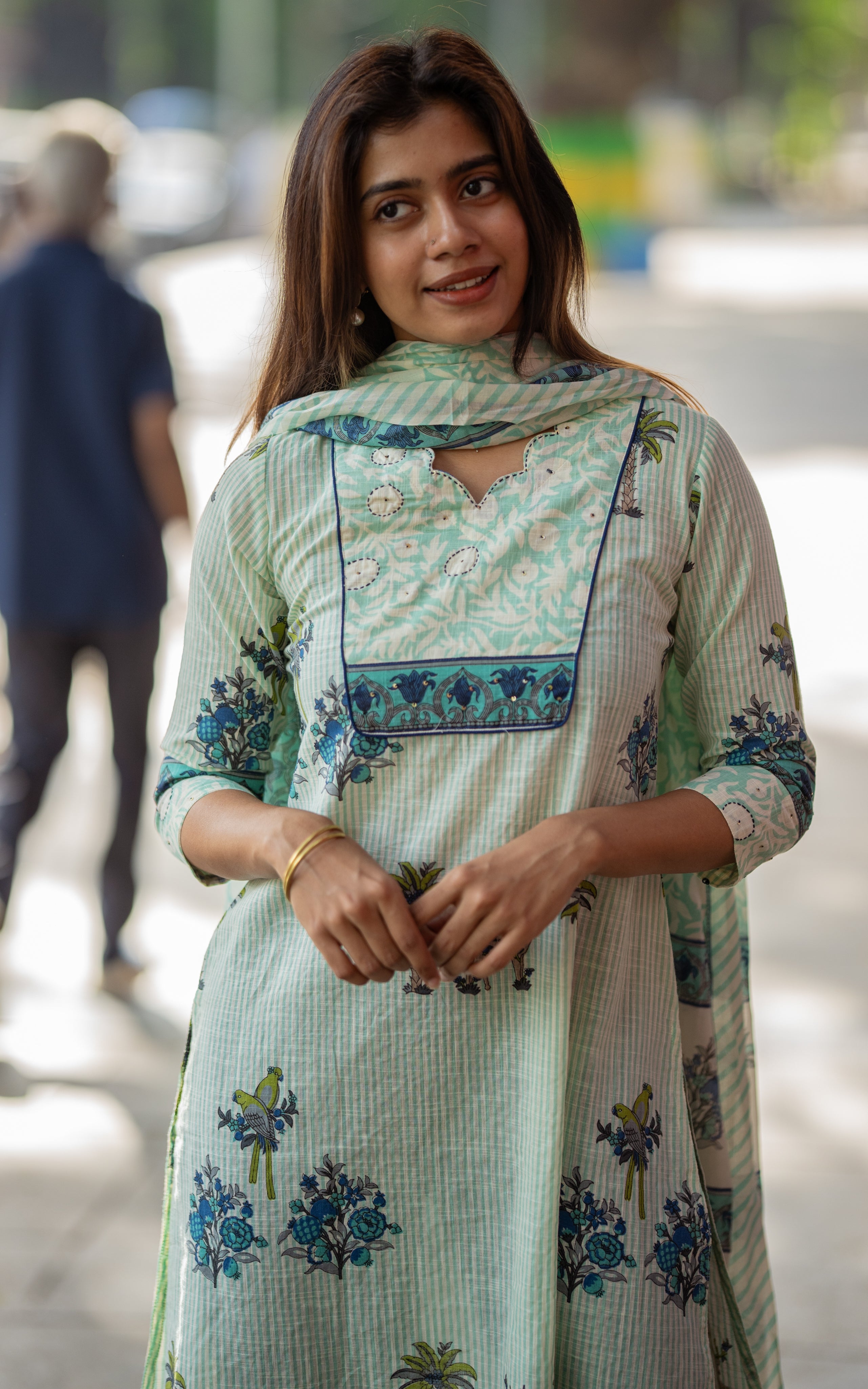 Charumalar A (Kurti+Dupatta)