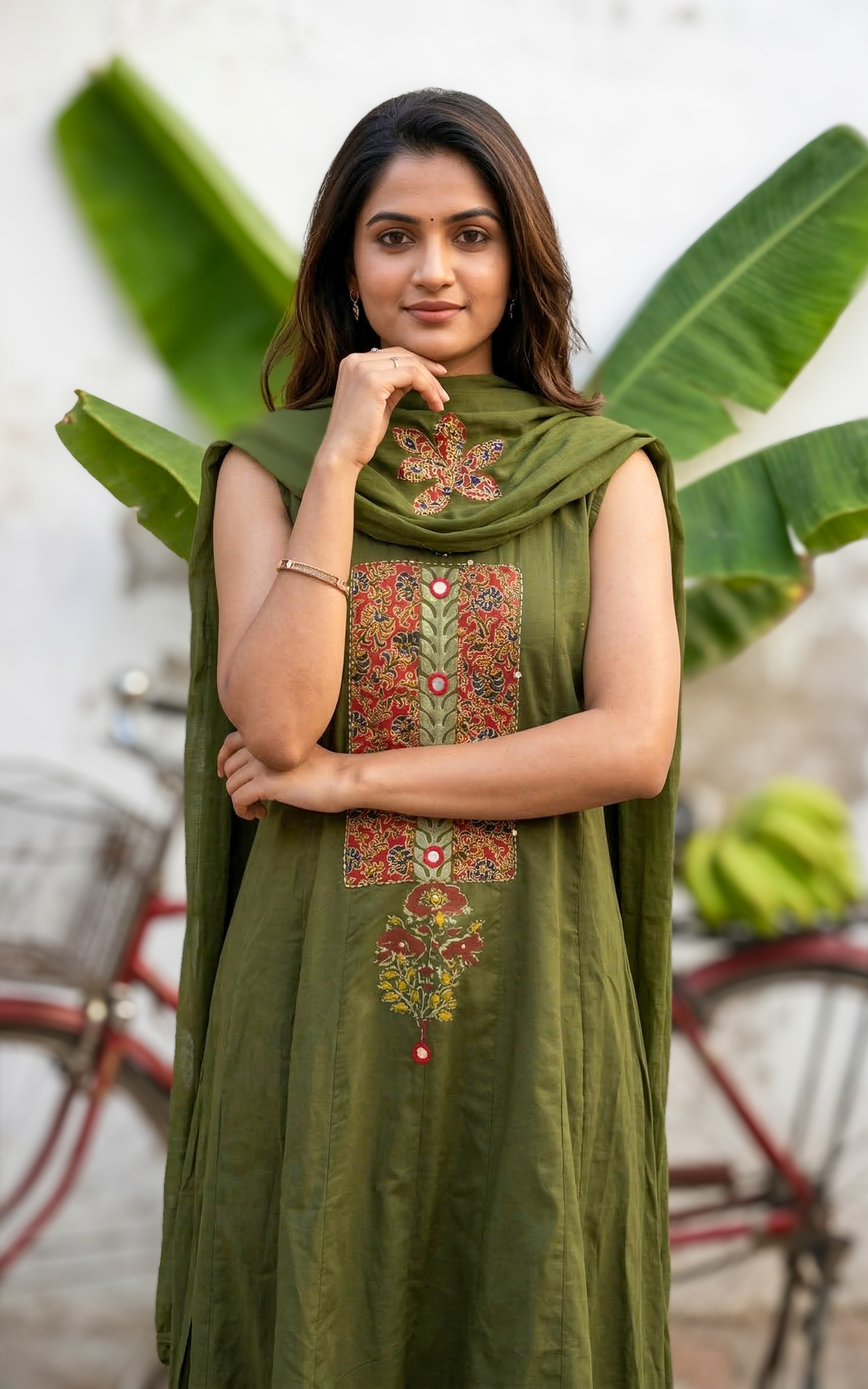 Sakshi (Kurti+Pant+Dupatta)