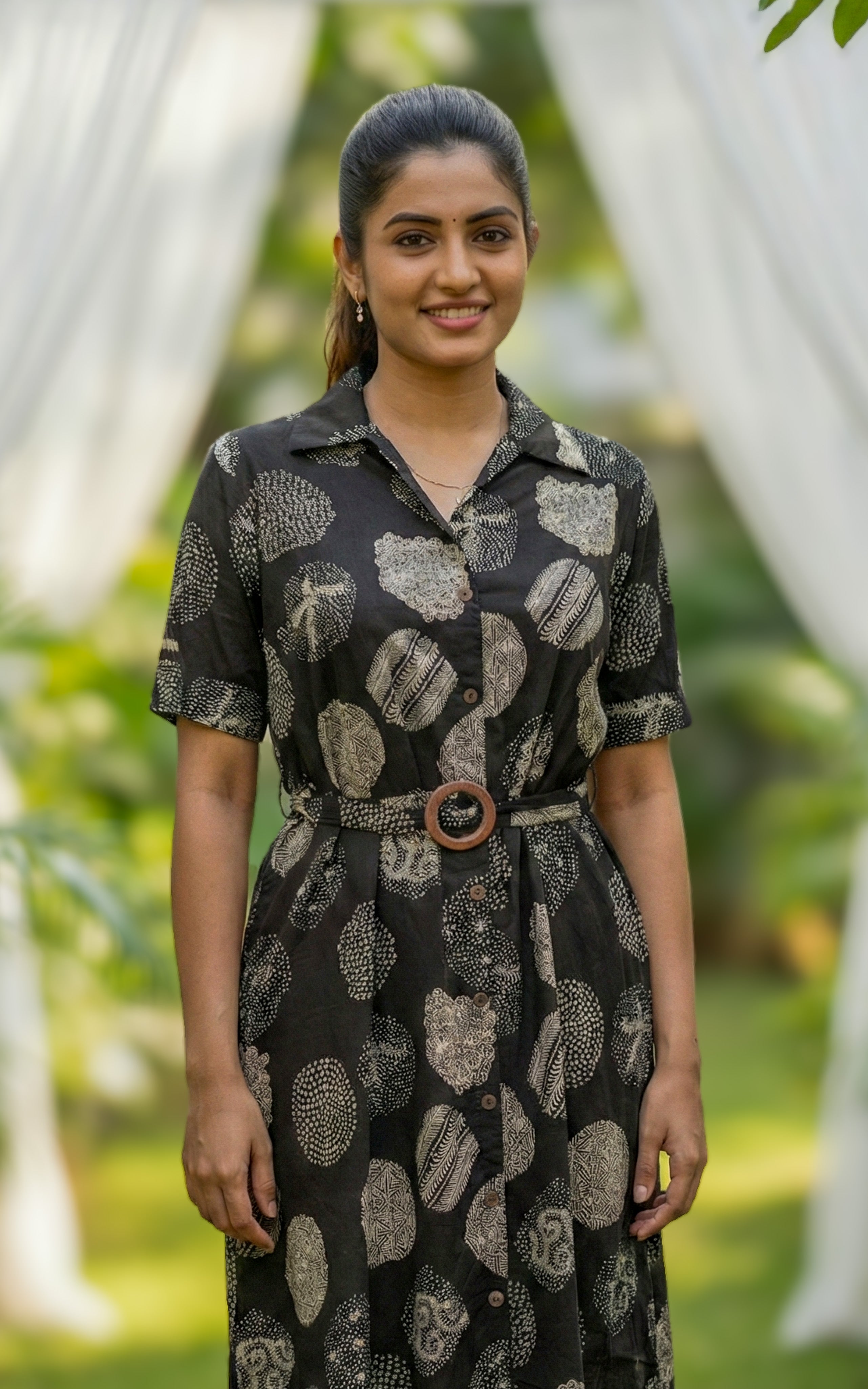 Black Soft Cotton Collared Neck Midi Kurti For Women