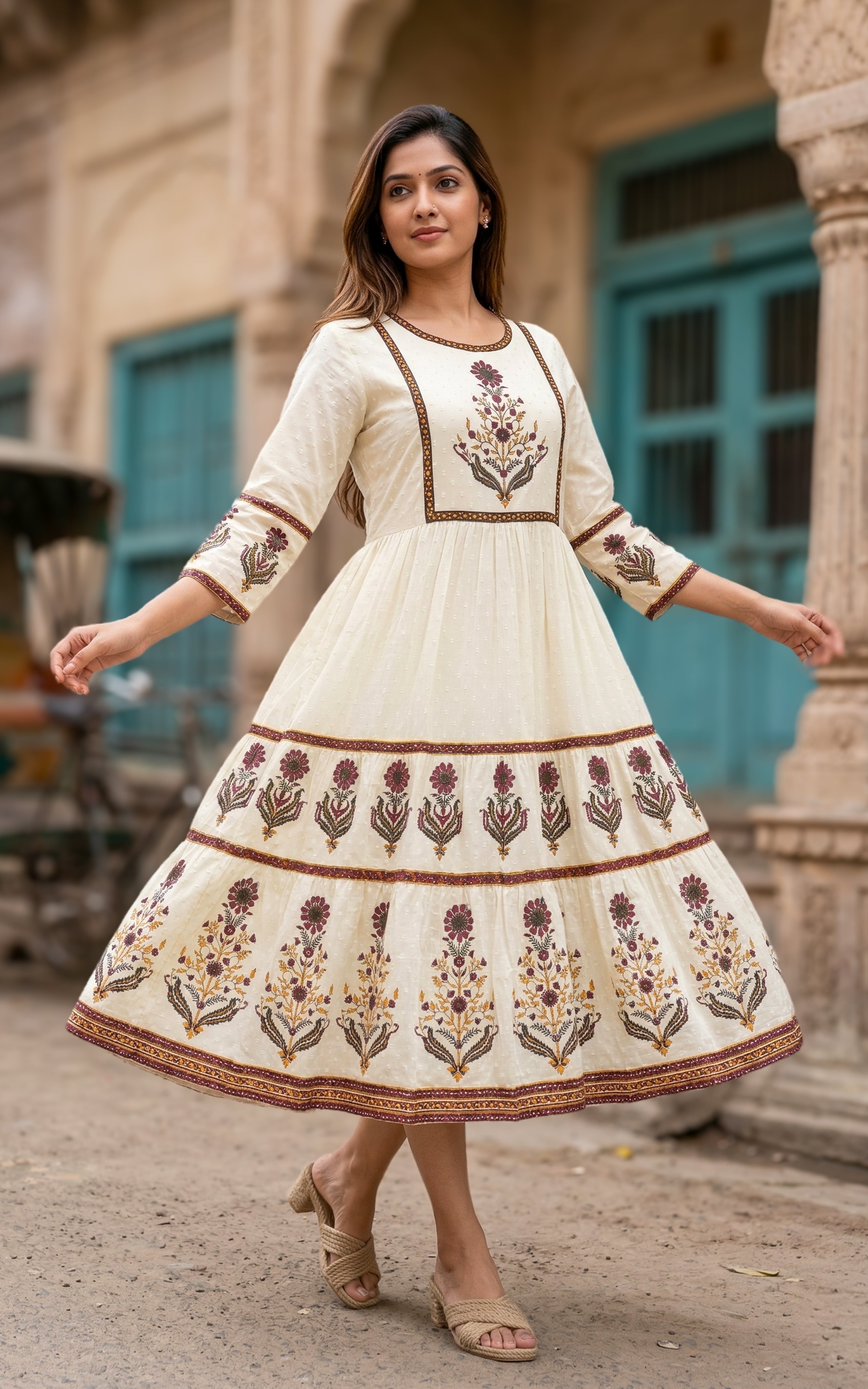 Tier cut kurti with a graceful and elegant look.