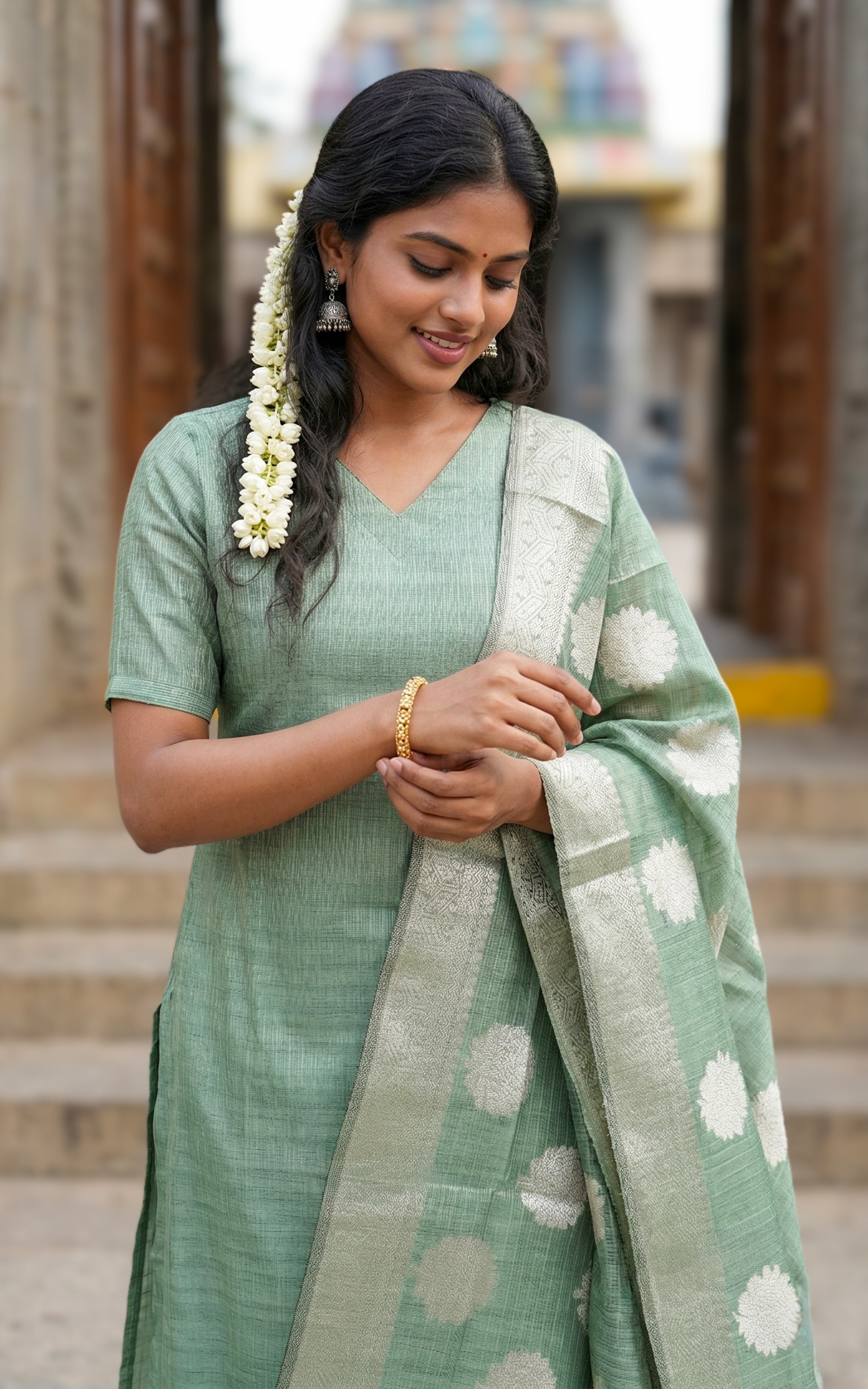 Leelavathi C (Kurti+Dupatta)