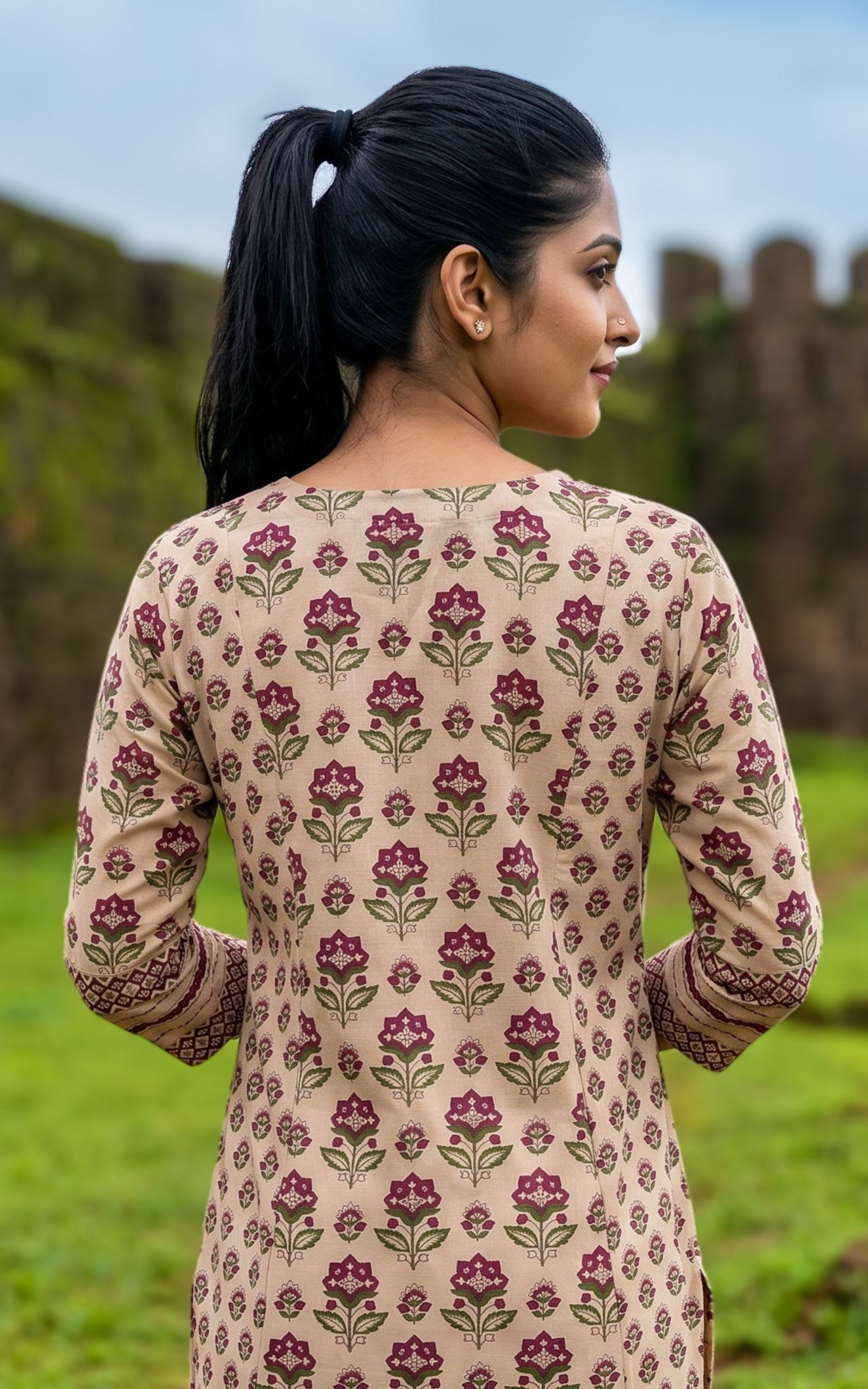 Niharika Beige (Kurti+Dupatta)