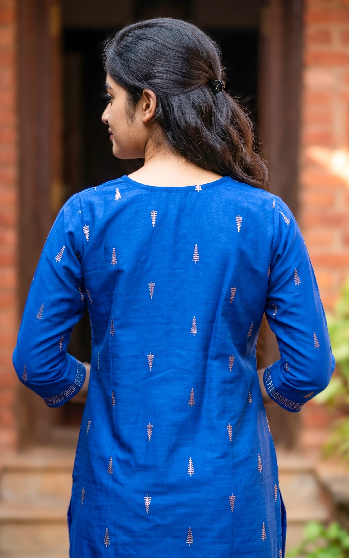 Navarathna Blue
