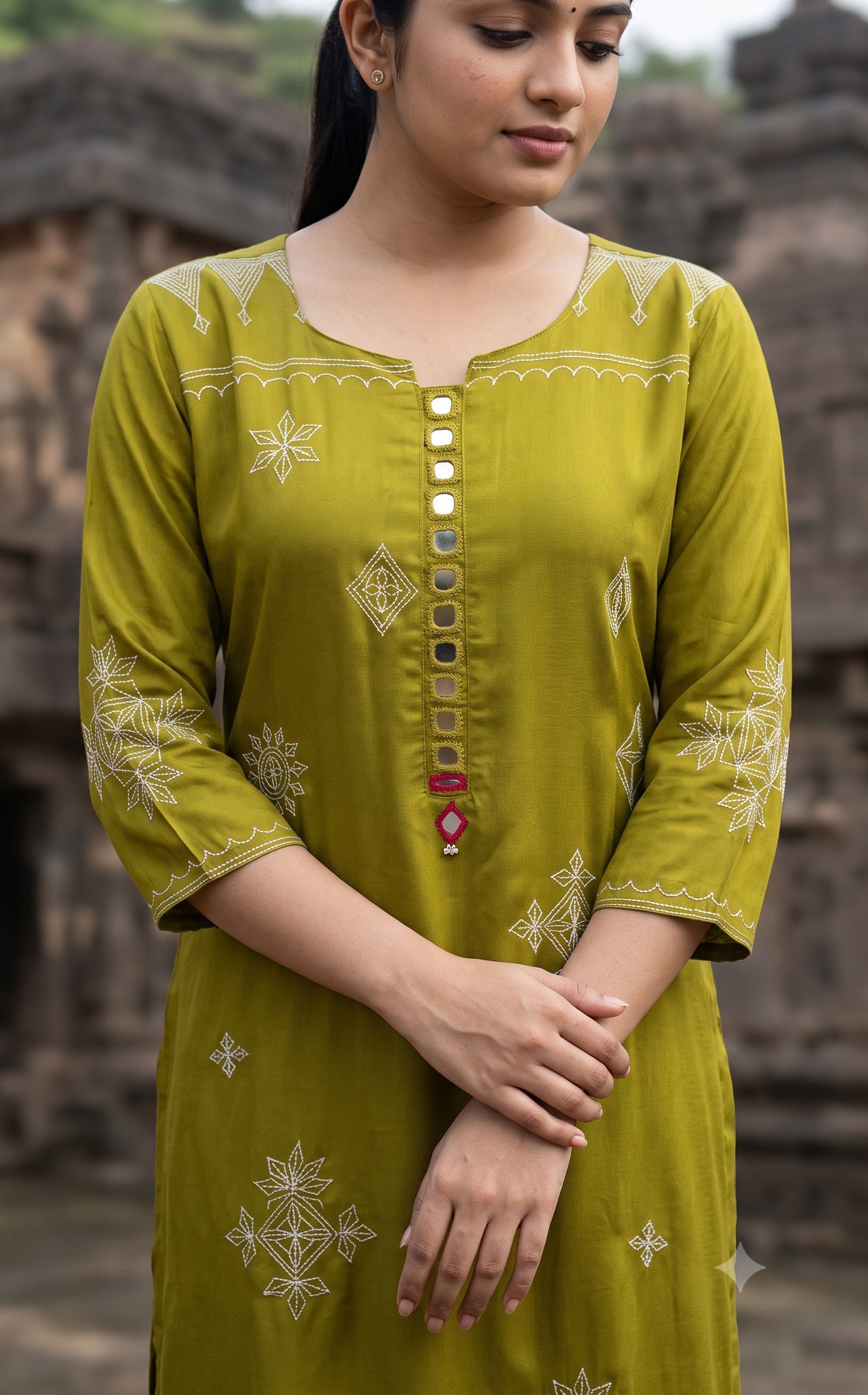 Thulasi C (Kurti+Pant)