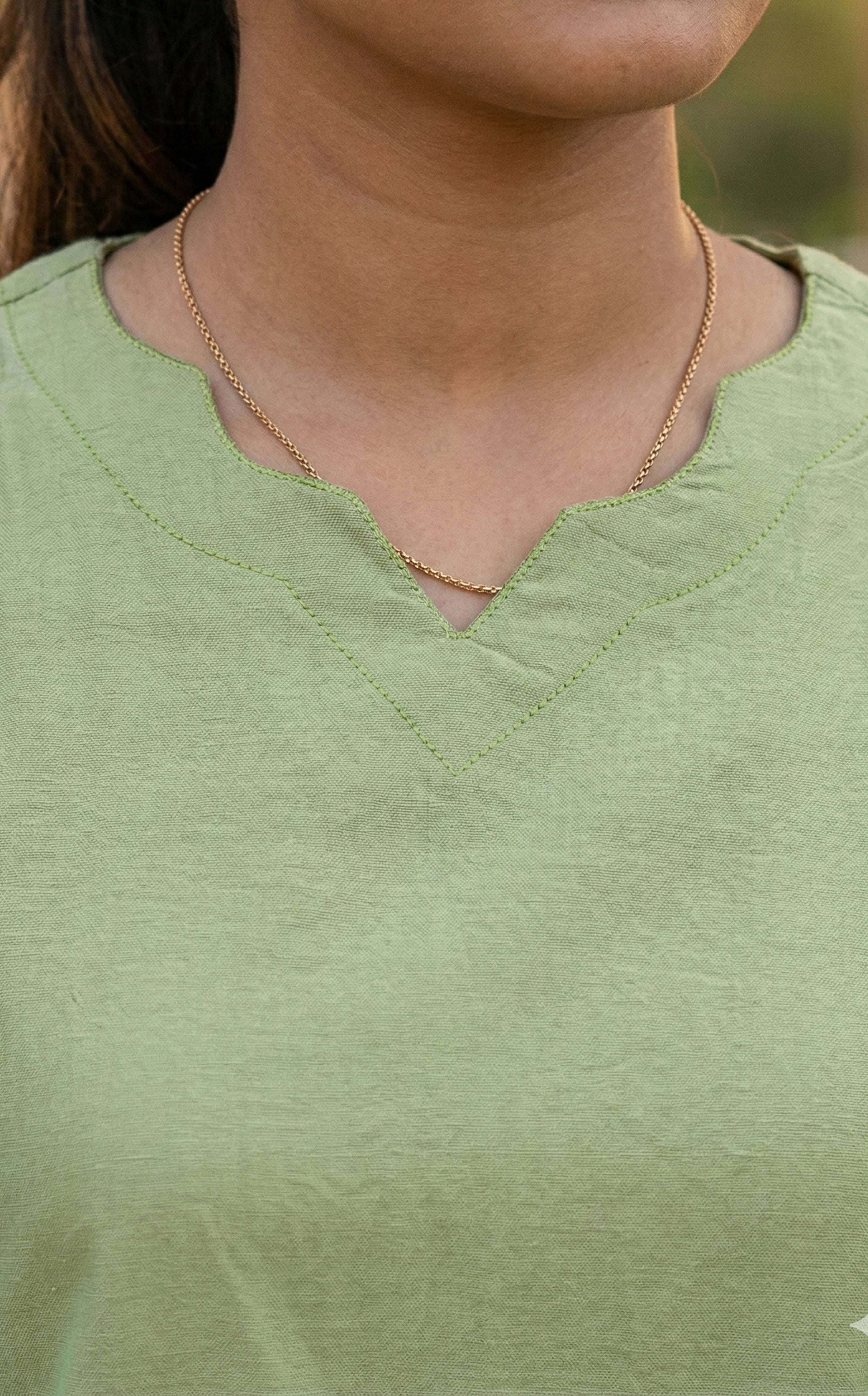 Dhivya F