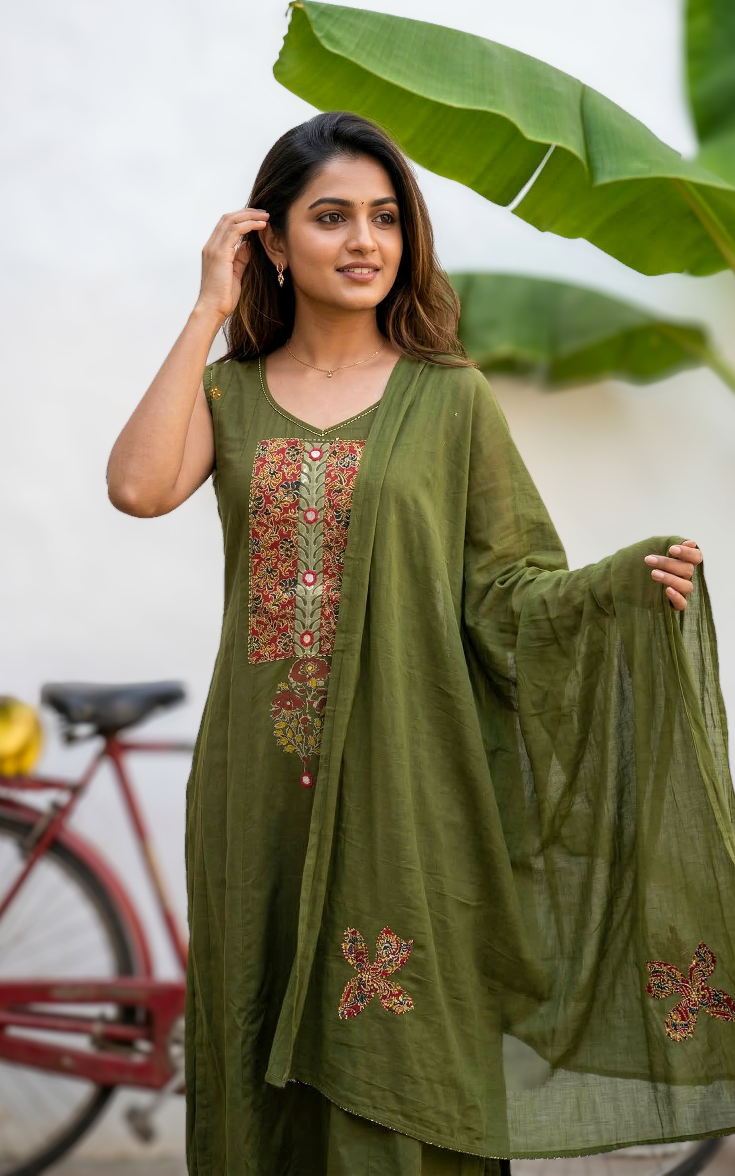 Sakshi (Kurti+Pant+Dupatta)