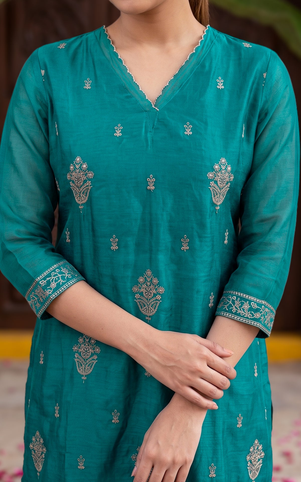 Blue Chanderi Kurti Set with Scalloped Edge and Tassel Dupatta for Women