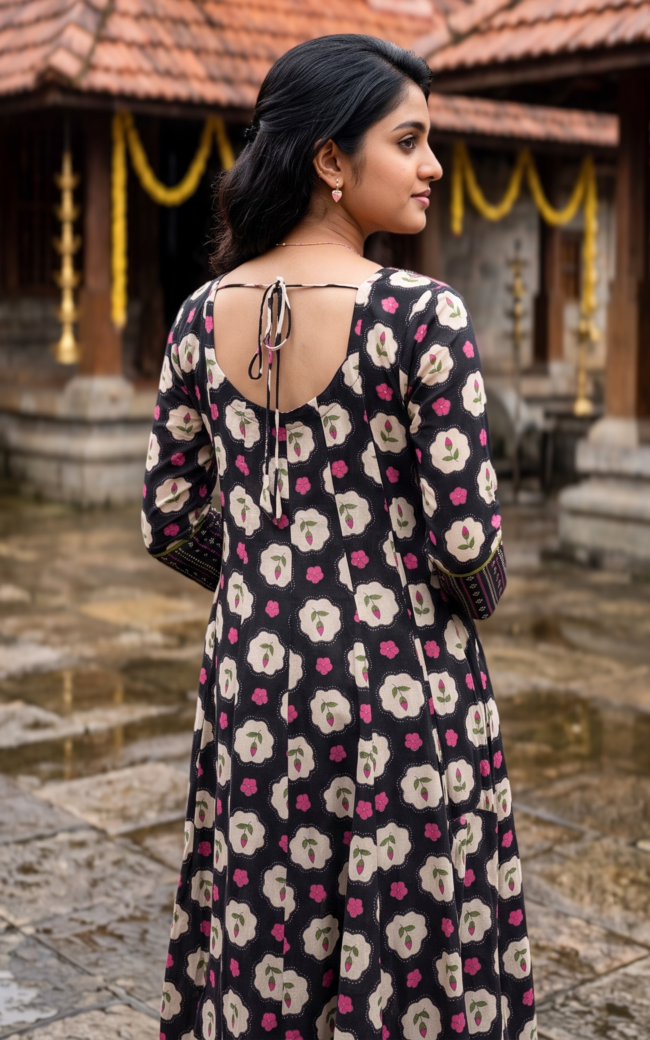 Takasha Black (Kurti+Dupatta)