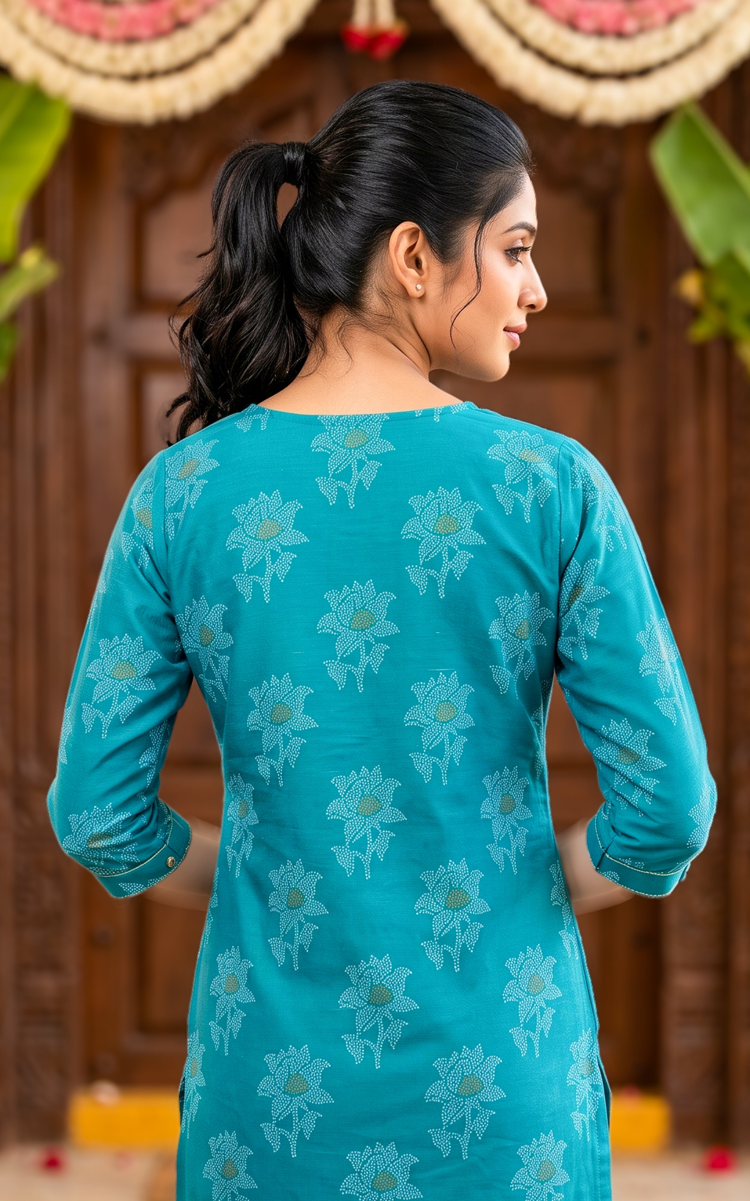 Maivizhi Sea Green