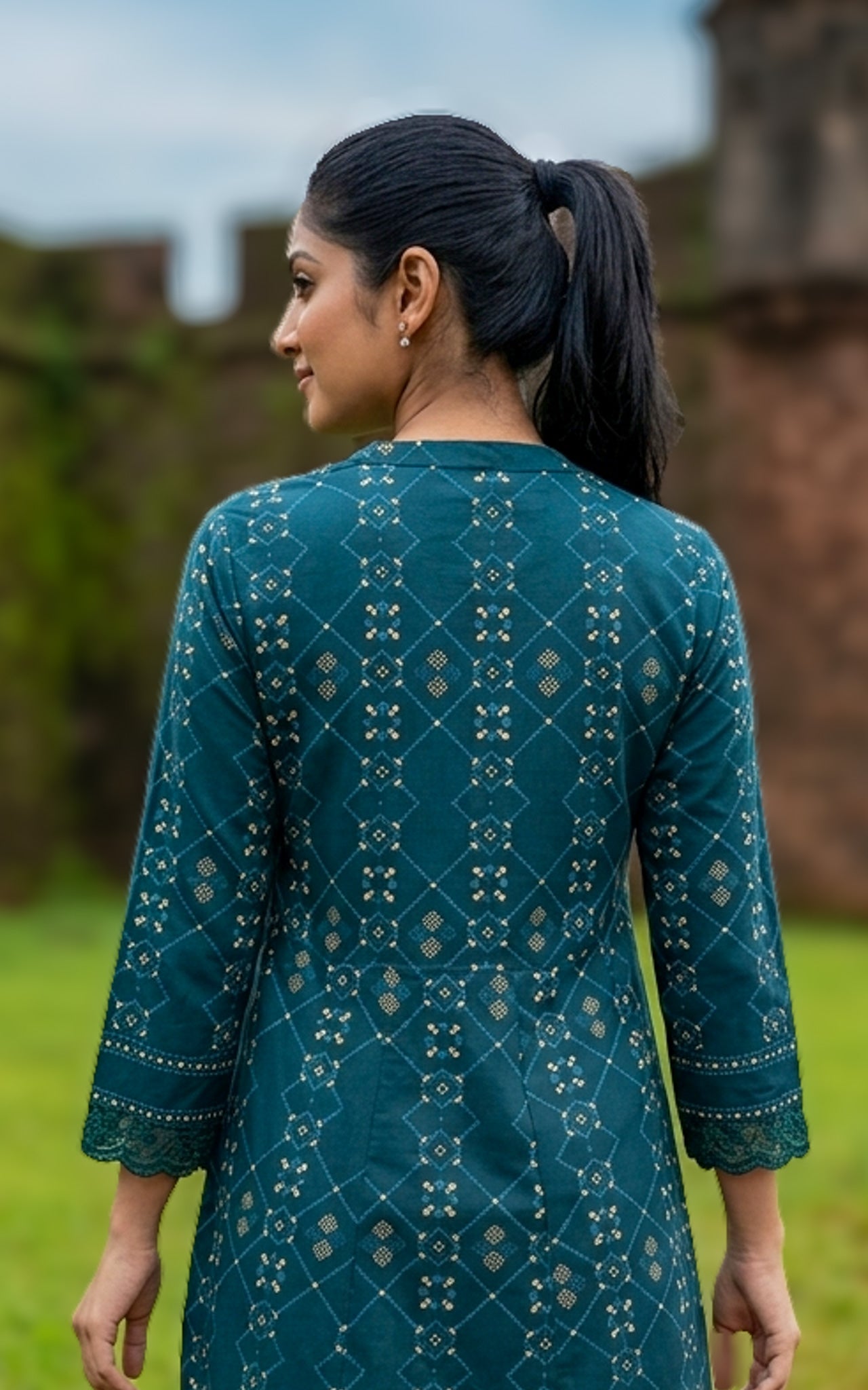 Yashmitha B (Kurti+Pant+Dupatta)