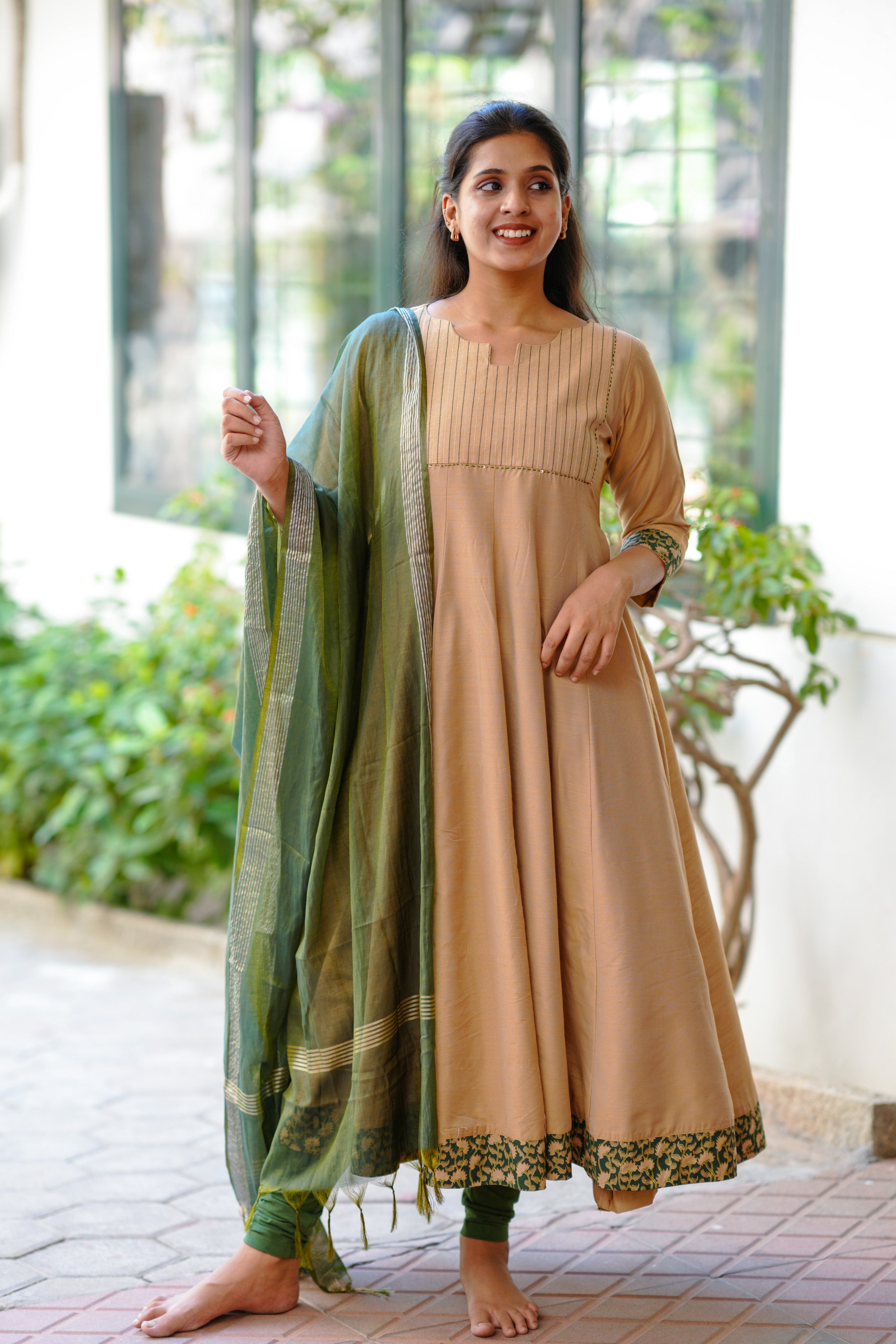Rithika Beige (Kurti+Dupatta)