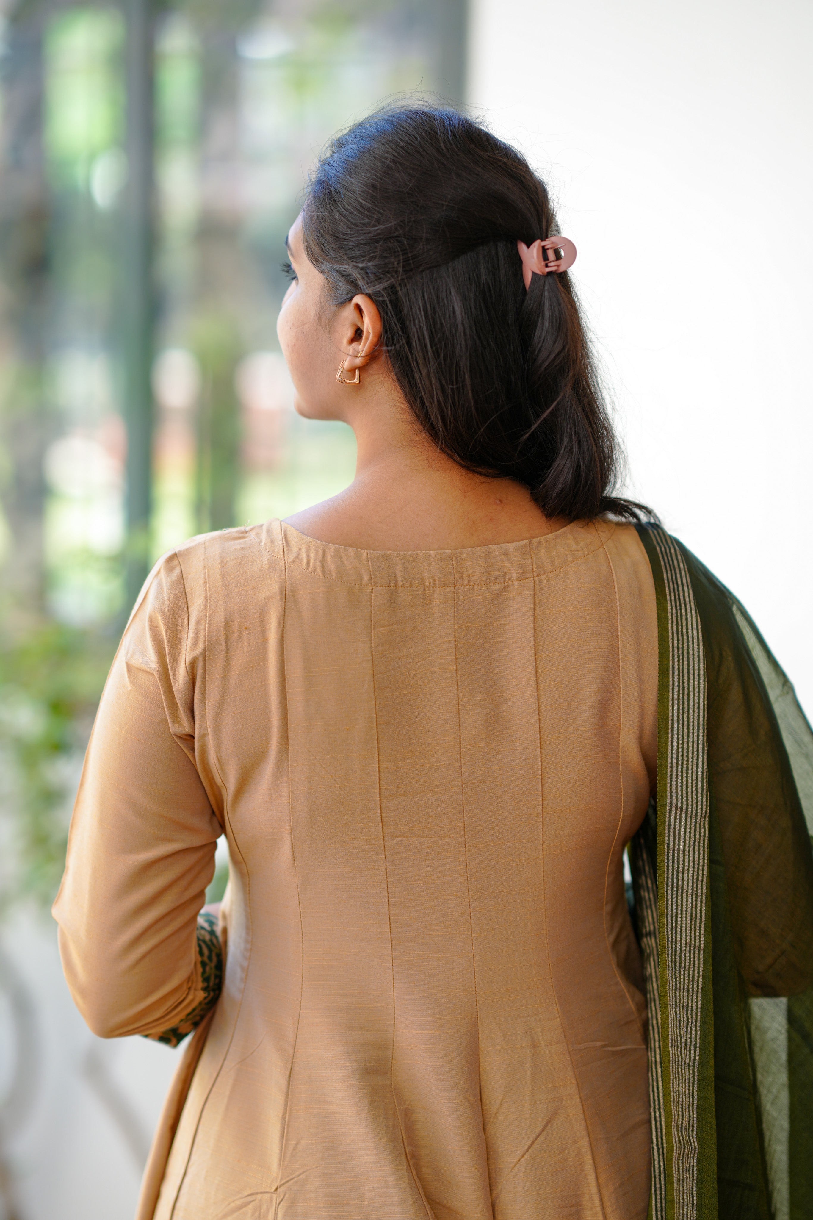 Rithika Beige (Kurti+Dupatta)