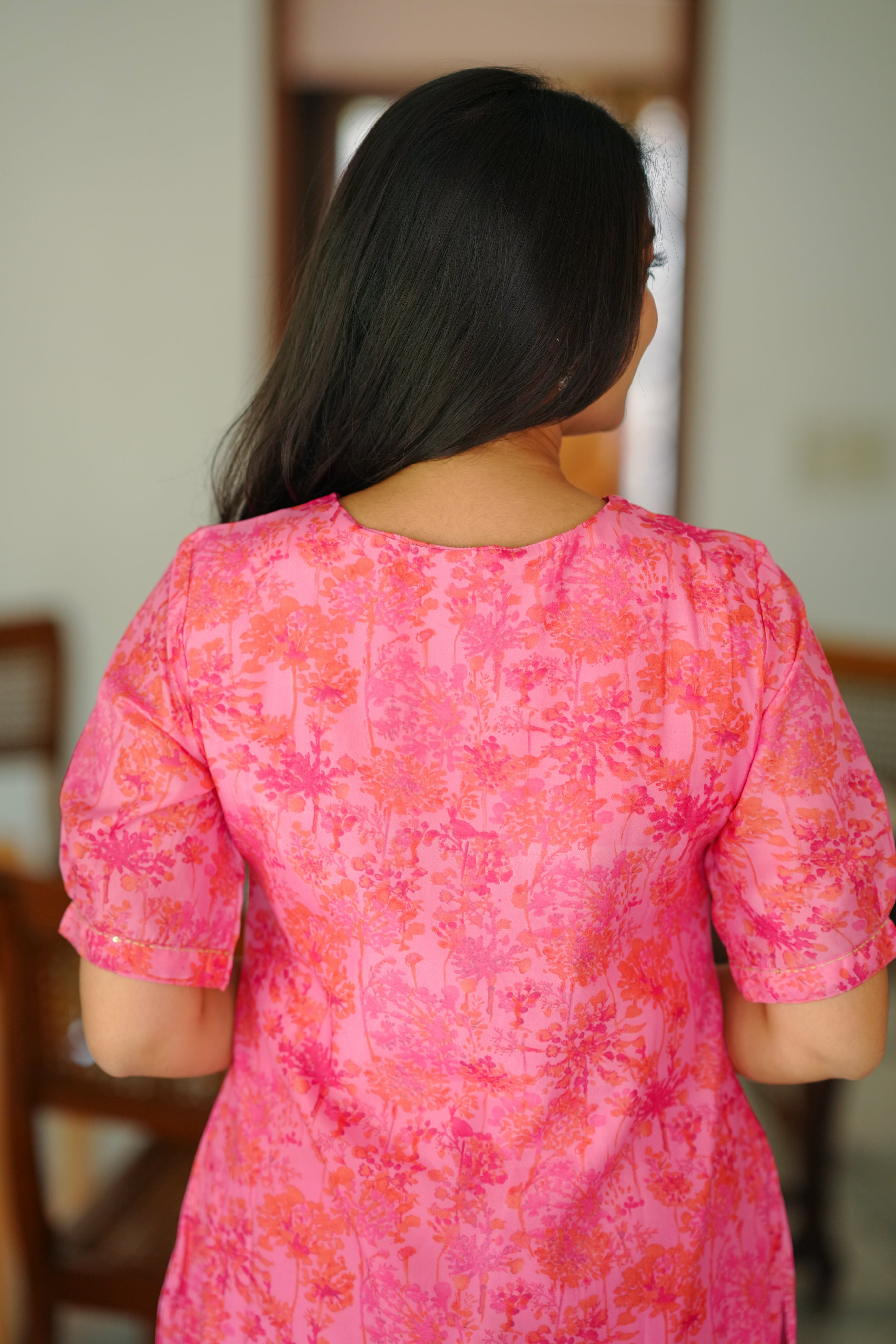 round back neck kurti with puff sleeves