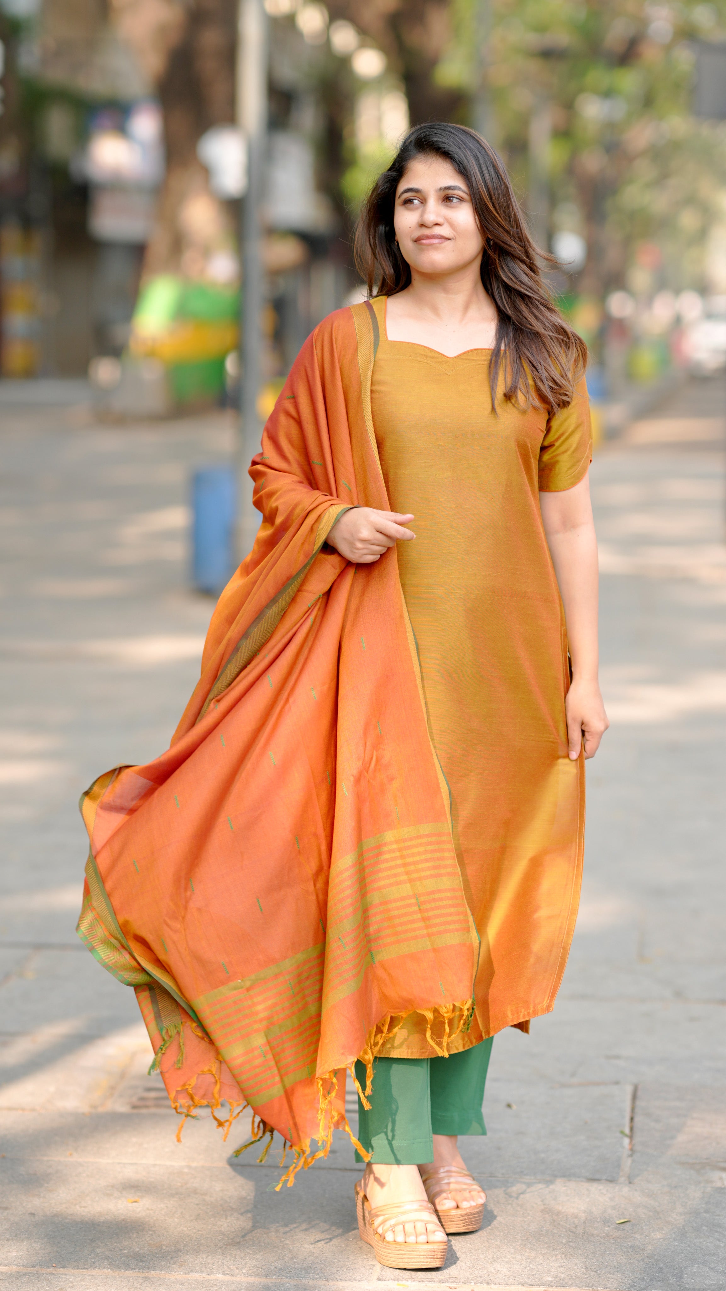 silk cotton kurti daily wear
comfortable silk cotton kurti
casual silk cotton kurti for women
simple straight cut kurti