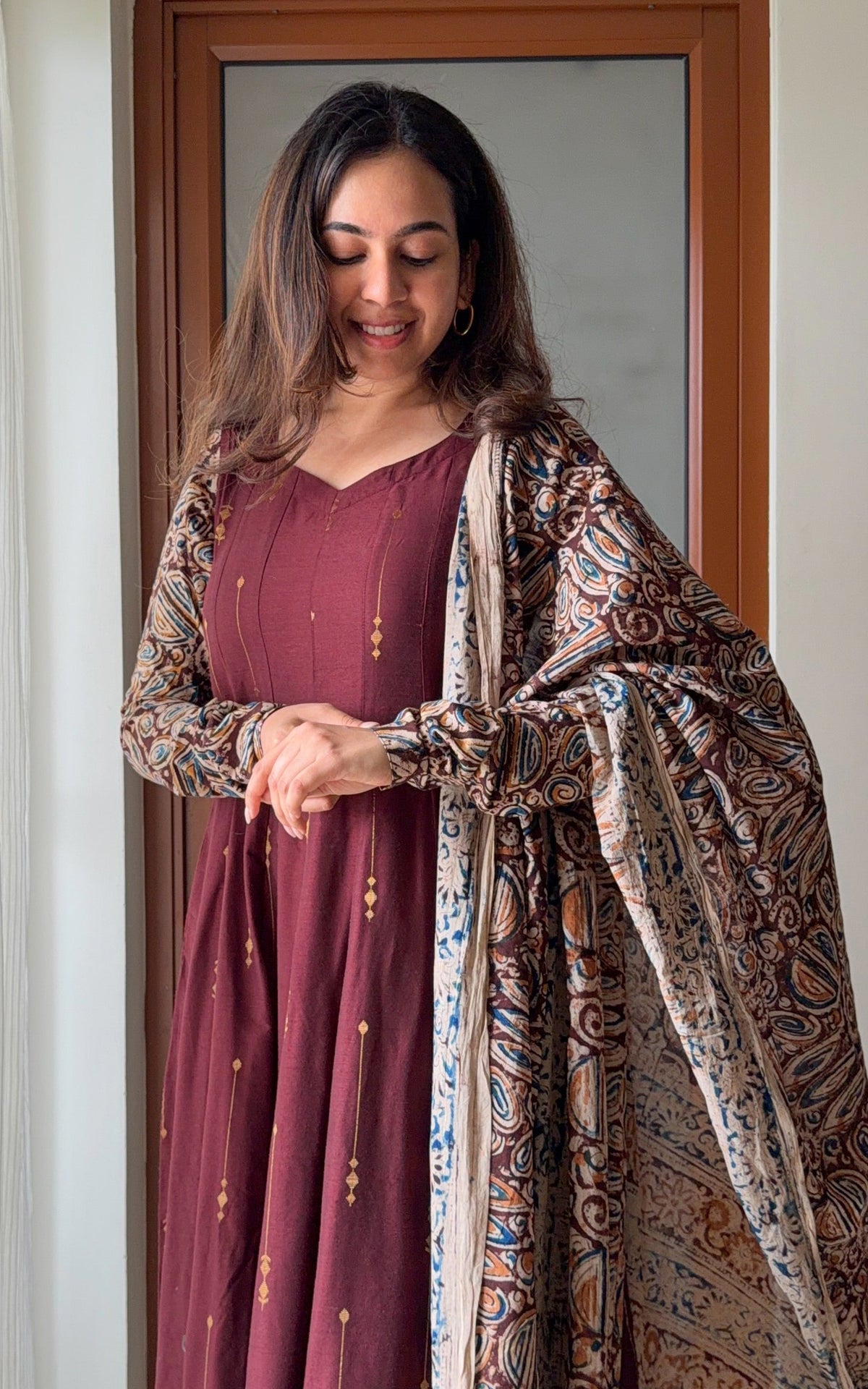 Magilarasi (Kurti+Dupatta)