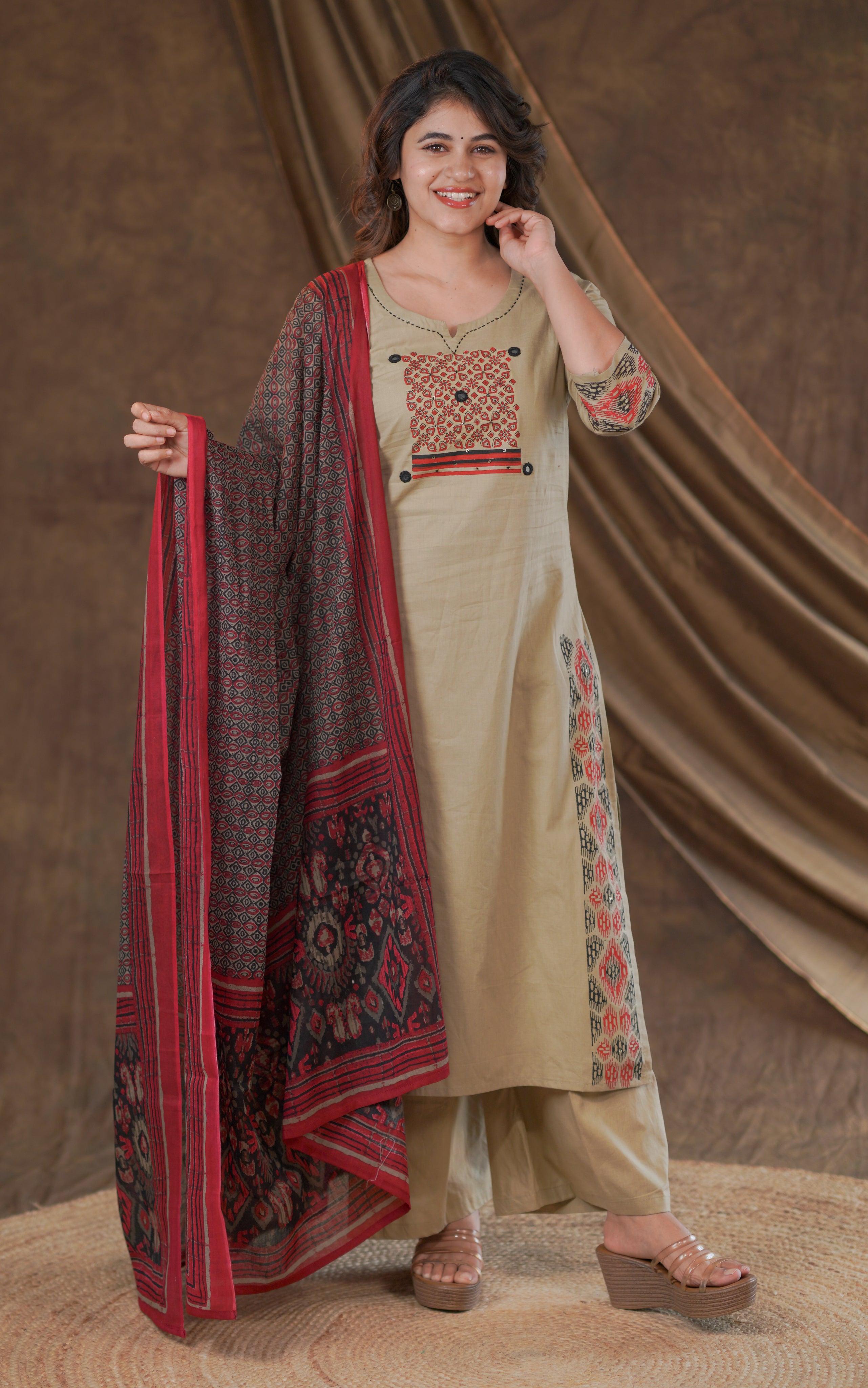 Poongovai Handblock (Kurti+Pant+Dupatta)