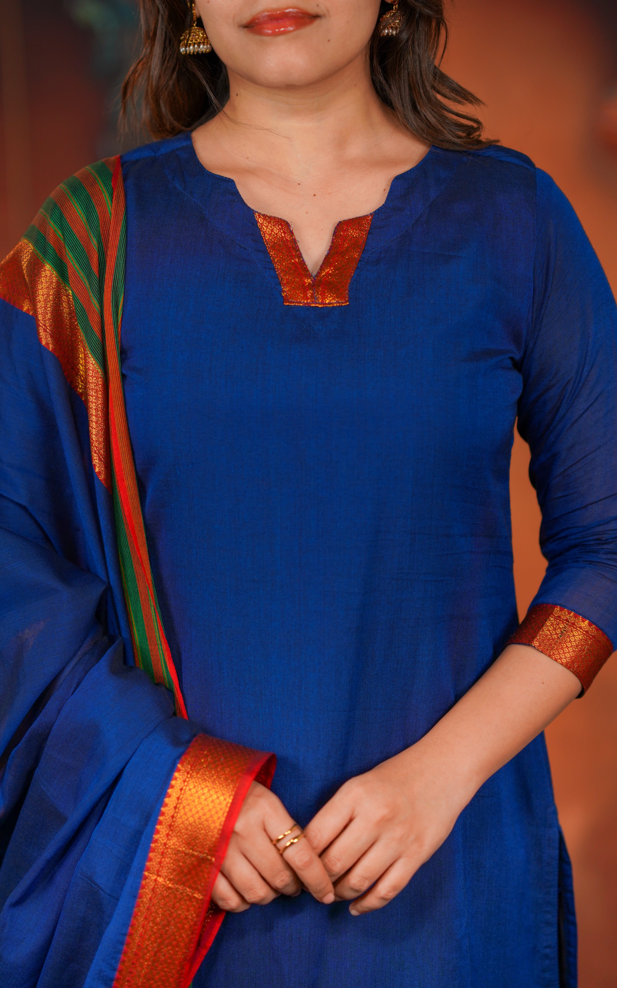 V-neck, kurti