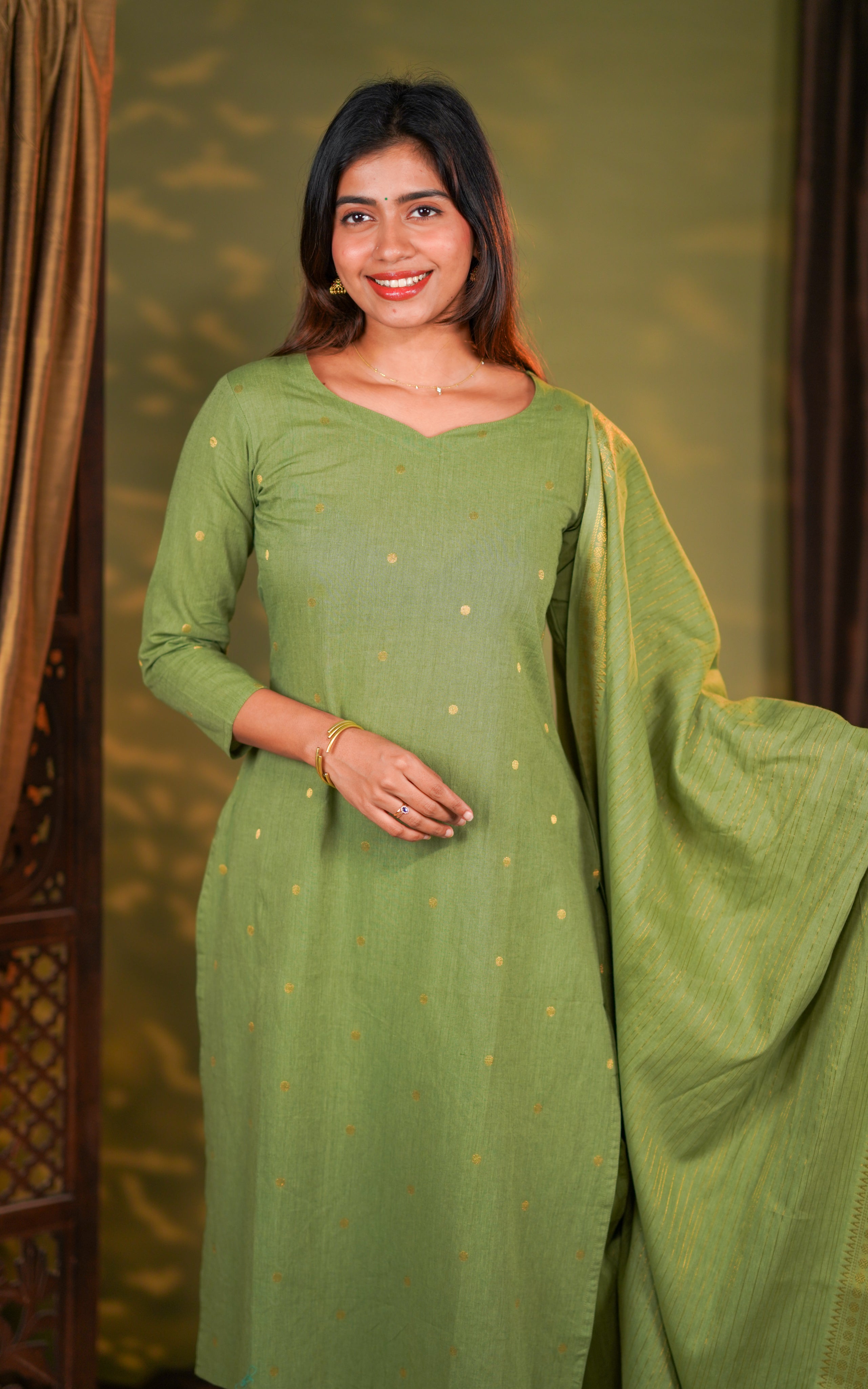 workwear, celebrations, and casual outings, women's wear,collage wear,office wear simple dress ,green dress,ethnic wear, faction wear,