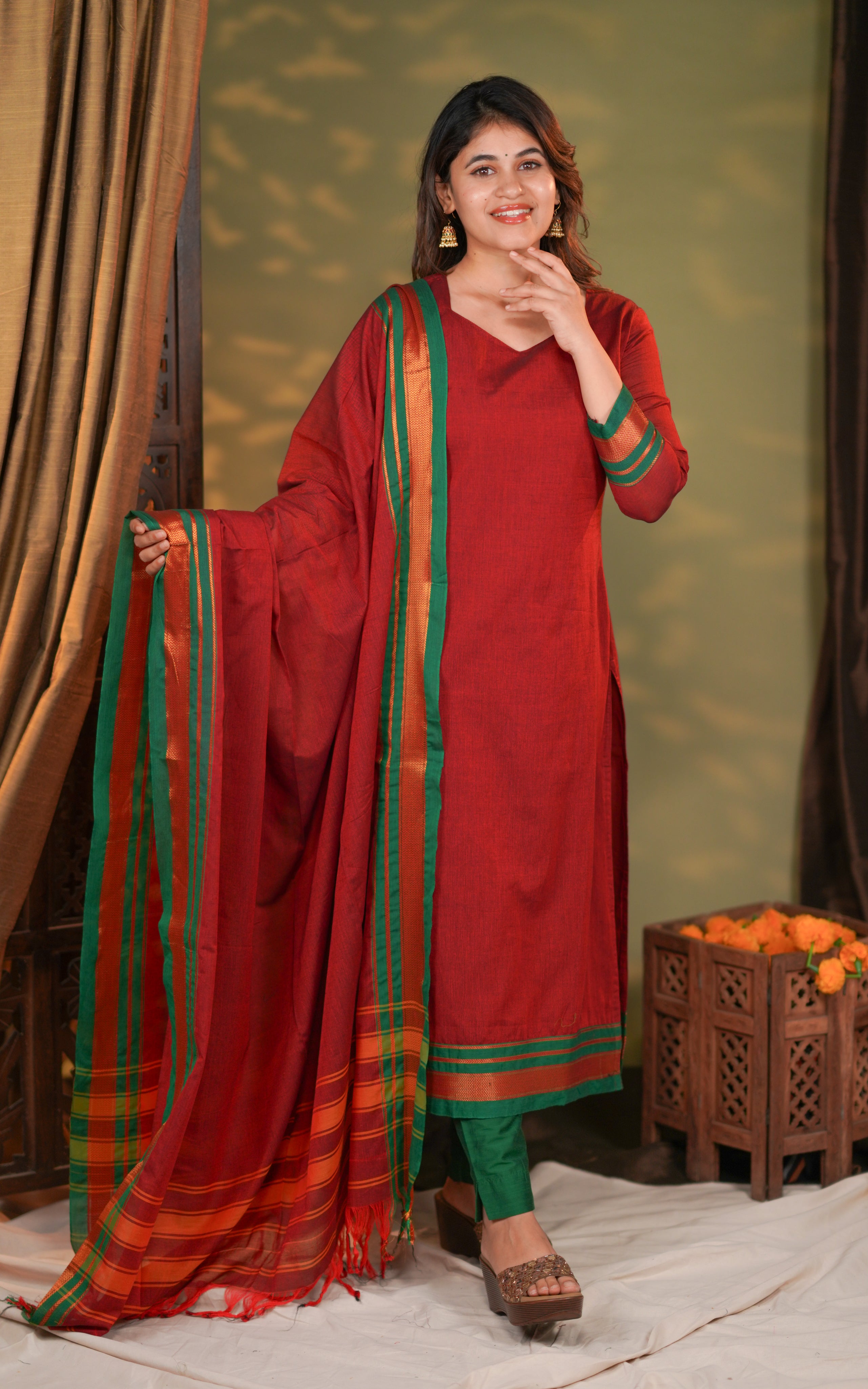 straight cut kurti and Narayanpet dupatta